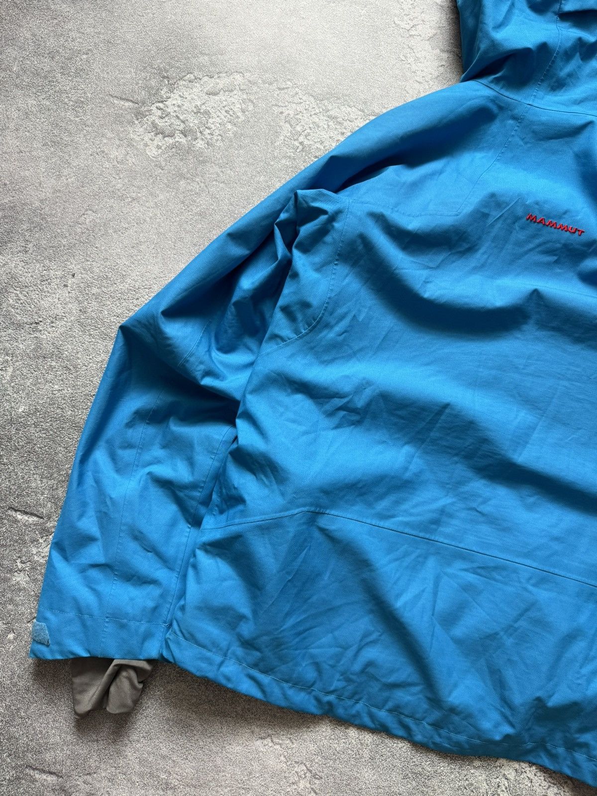 Mammut Mammut L man blue zip hooded jacket drytech windbreaker ski Size US L / EU 52-54 / 3 - 16 Thumbnail
