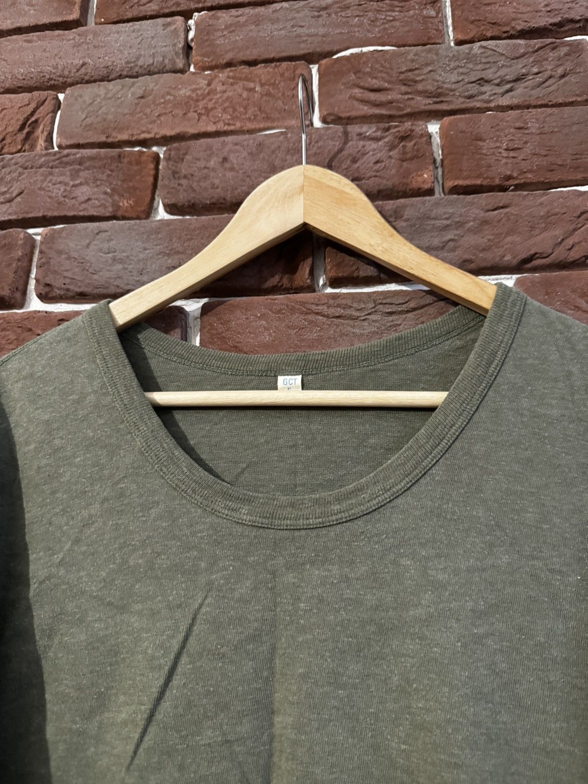 Vintage 70s Vintage Rare Colour Military Green Blank Sweatshirt Crew Size US L / EU 52-54 / 3 - 2 Thumbnail