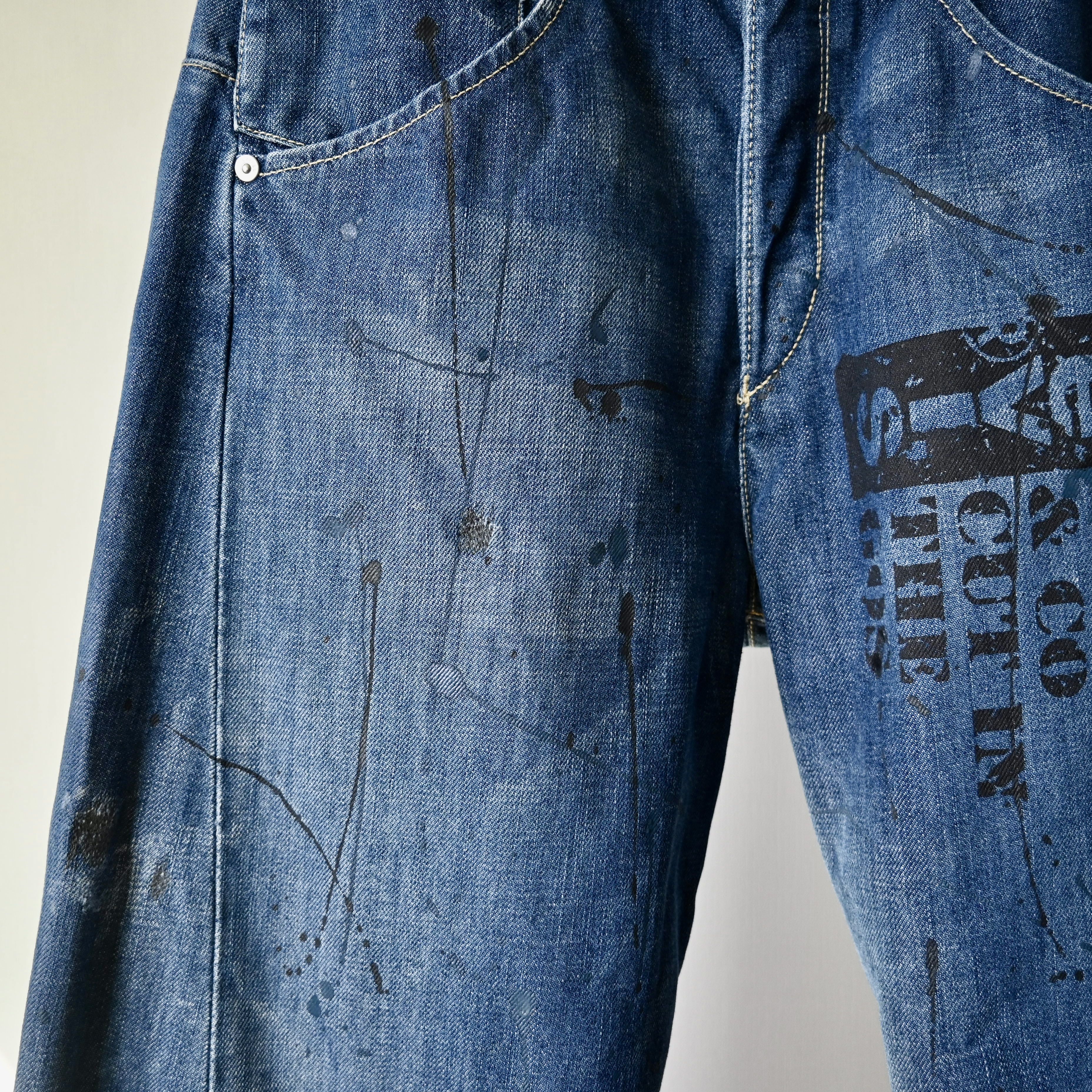 Levi's RARE, 2000s Levi's Europe 3D cut painted jeans, 30 x 32 Size US 30 / EU 46 - 9 Thumbnail
