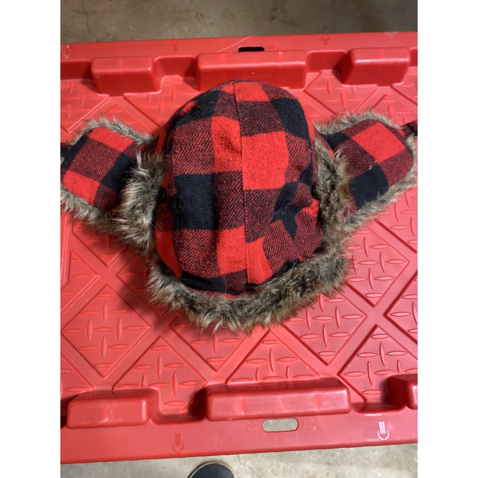 Vintage Buffalo Plaid Trapper Hat One Size Red Black Winter Ear Flap Insulated Lined Faux Fur Outdoor Casual Mens Size ONE SIZE - 2 Thumbnail
