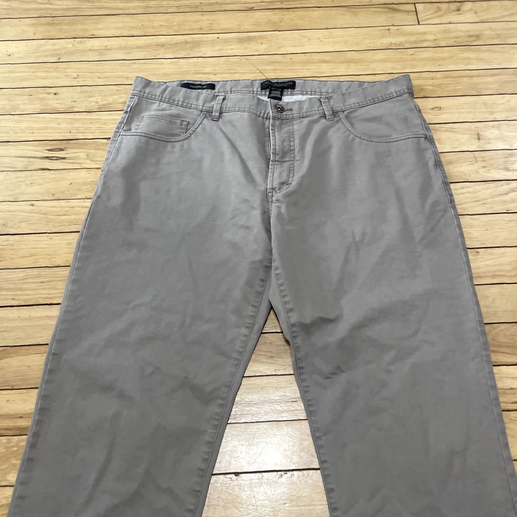Bloomingdale's Bloomingdale's The Men's Store Pants Men 36W x 34L Gray Khaki Chino Flat Front 5-Pocket Regular Cotton Mens Size US 36 / EU 52 - 4 Thumbnail