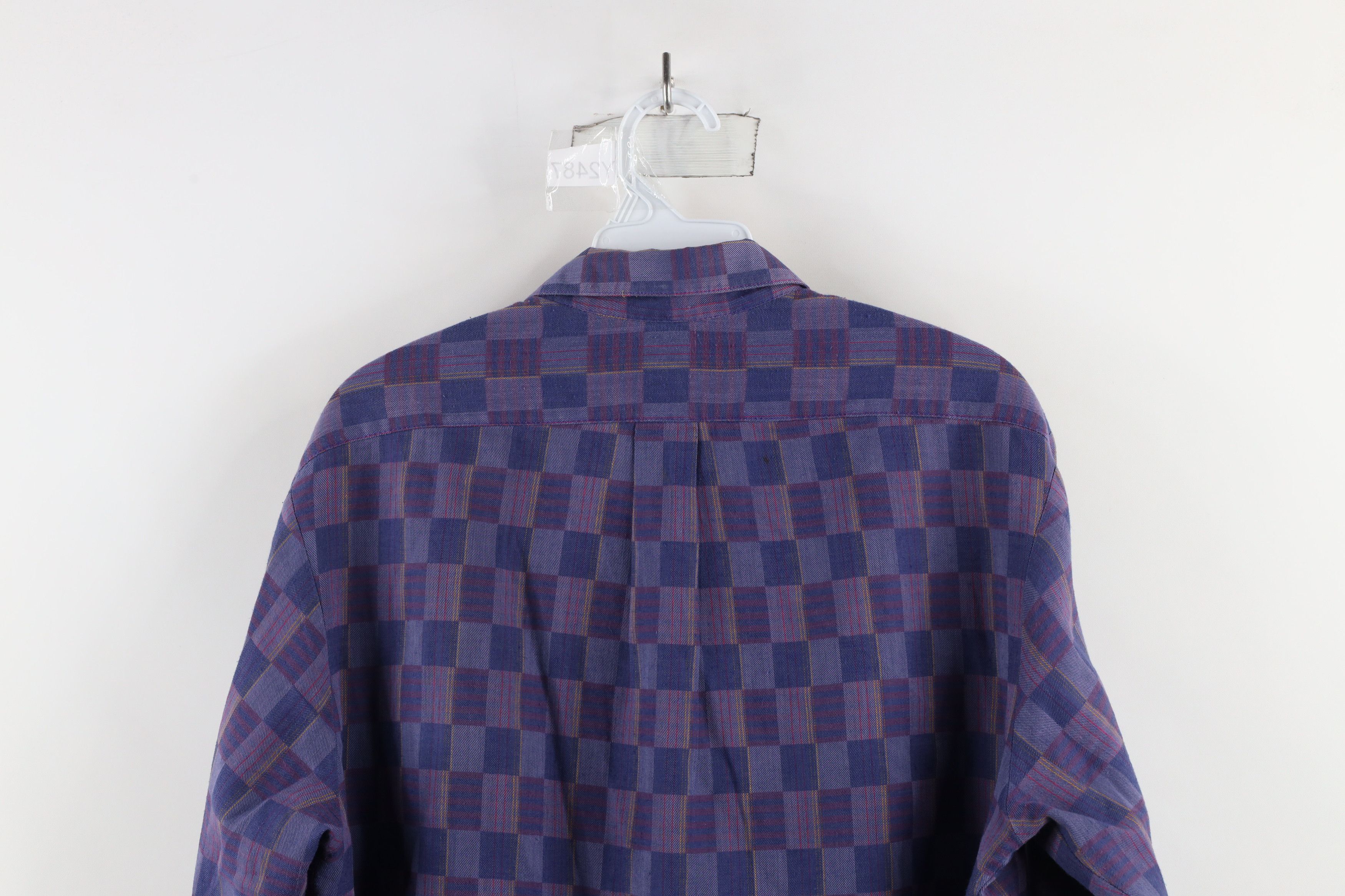 Vintage Vintage 90s Streetwear Geometric Collared Button Shirt Size US L / EU 52-54 / 3 - 8 Thumbnail