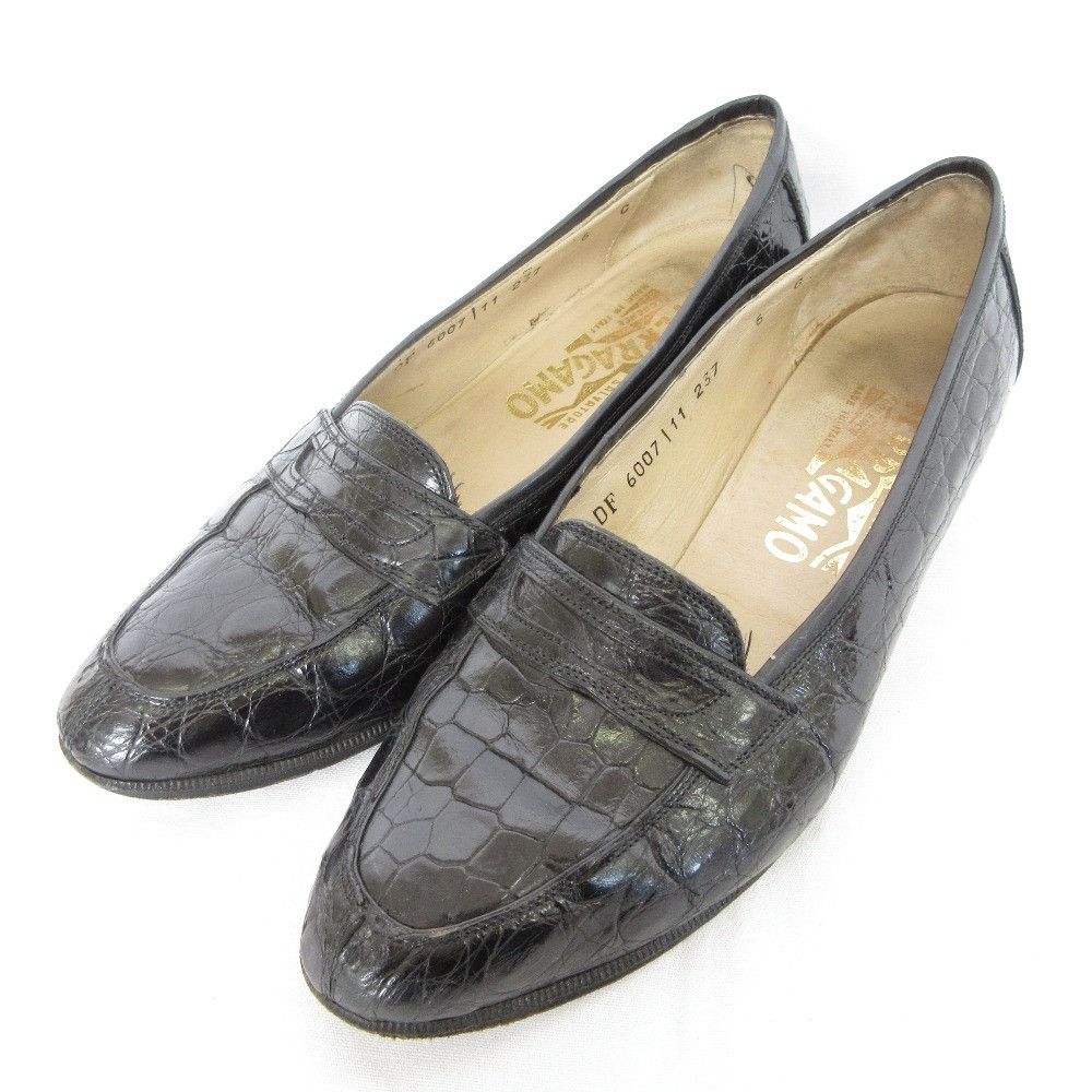 Salvatore Ferragamo Salvatore Ferragamo Salvatore Ferragamo Embossed Leather Pumps Leather Shoes DUTY FREE for USA Size ONE SIZE - 1 Thumbnail