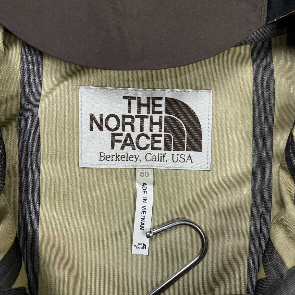 The North Face Vintage The north face hyvent jacket Size US S / EU 44-46 / 1 - 12 Thumbnail