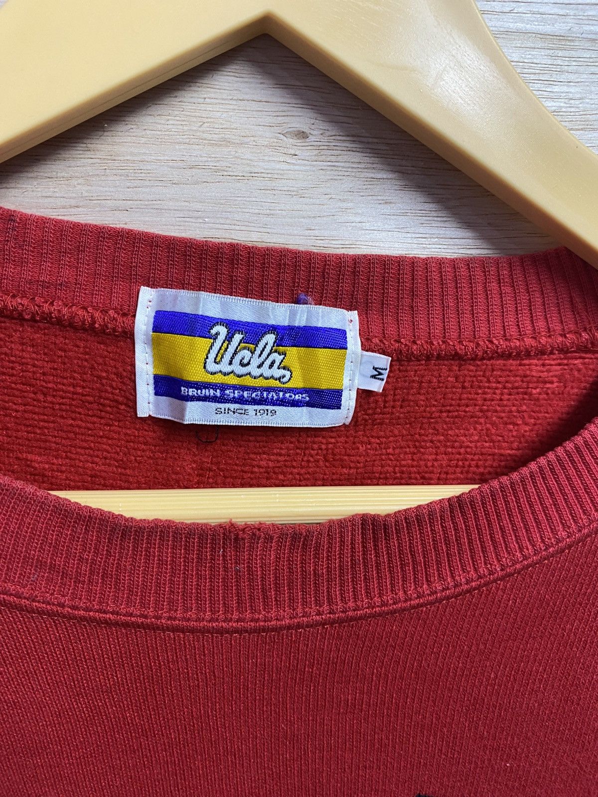 Vintage vintage red UCLA Bruins crewneck sweatshirt. Size US XL / EU 56 / 4 - 3 Thumbnail