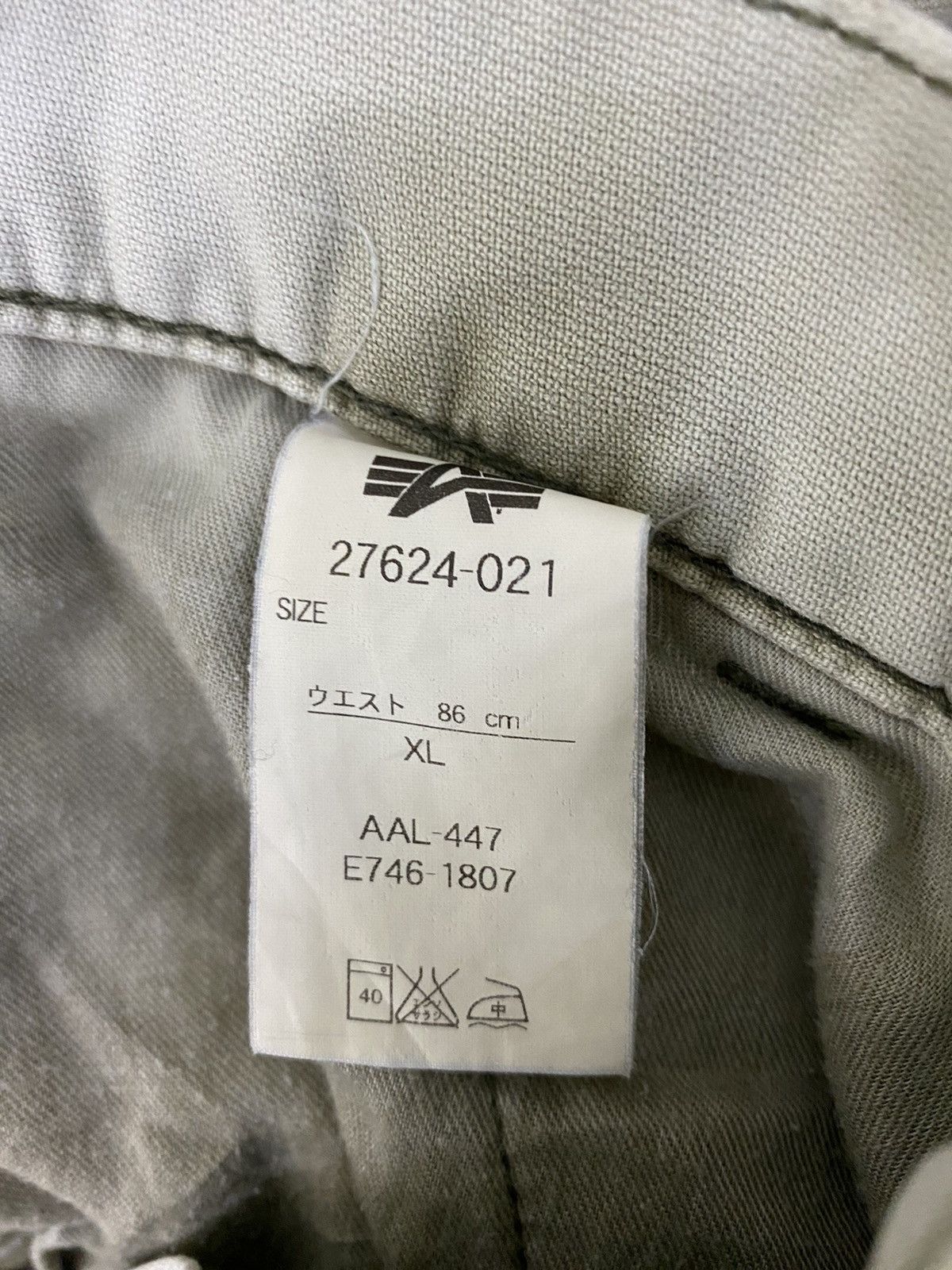 Alpha Industries × Vintage Vintage Alpha Industries Faded Cargo Pants Size US 34 / EU 50 - 11 Thumbnail