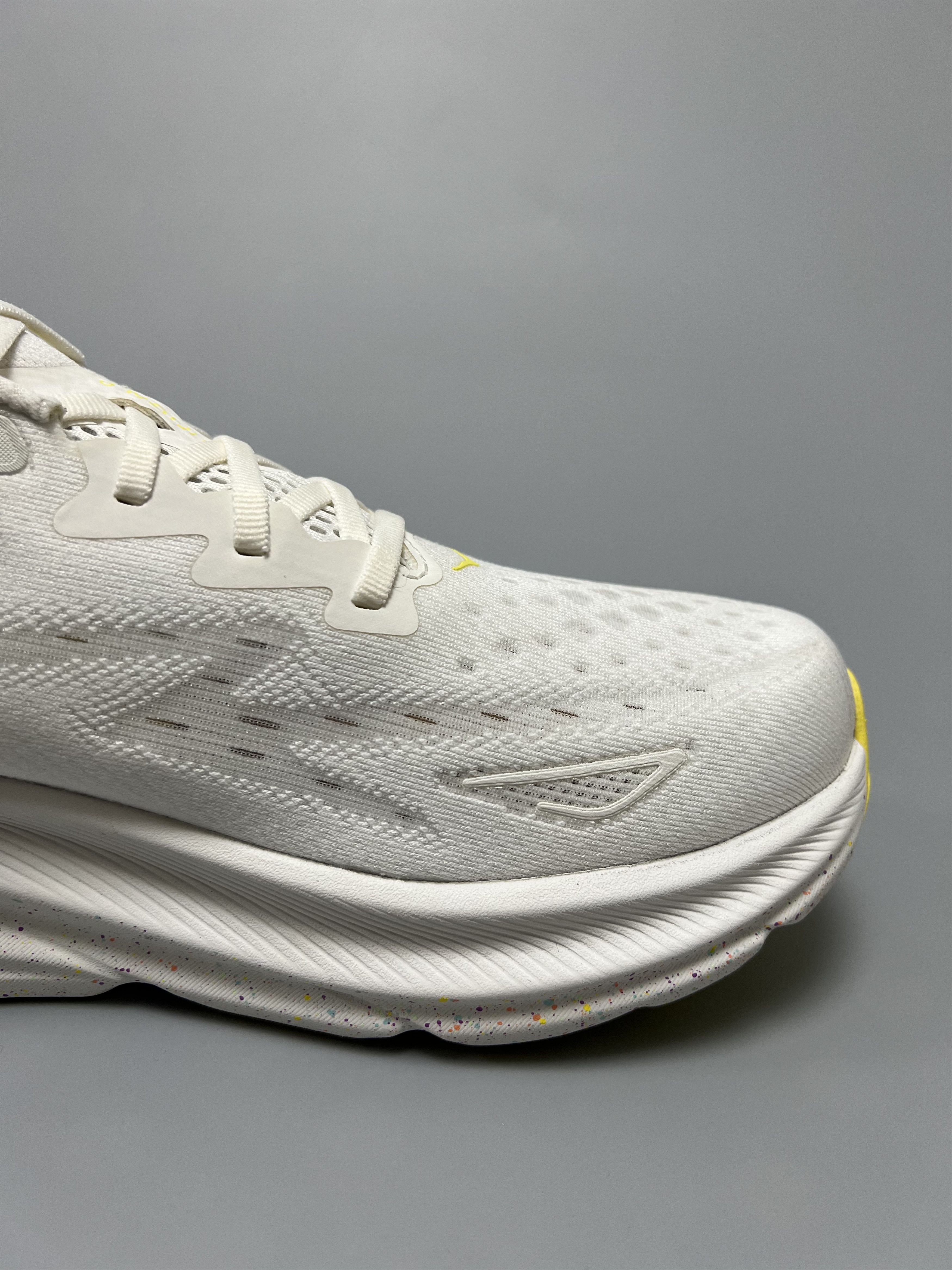 Hoka 10.5EE Hoka One One Clifton 9 Wide Running Shoes Walking Gym Size US 10.5 / EU 43-44 - 7 Thumbnail