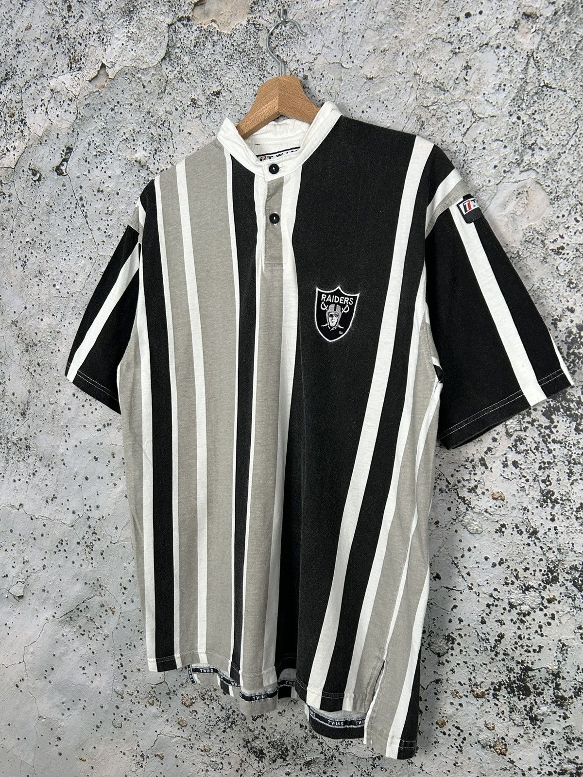 Vintage Vintage Las Vegas Raiders 90s Stripe Tee Sport Jersey 49ers Size US M / EU 48-50 / 2 - 2 Thumbnail