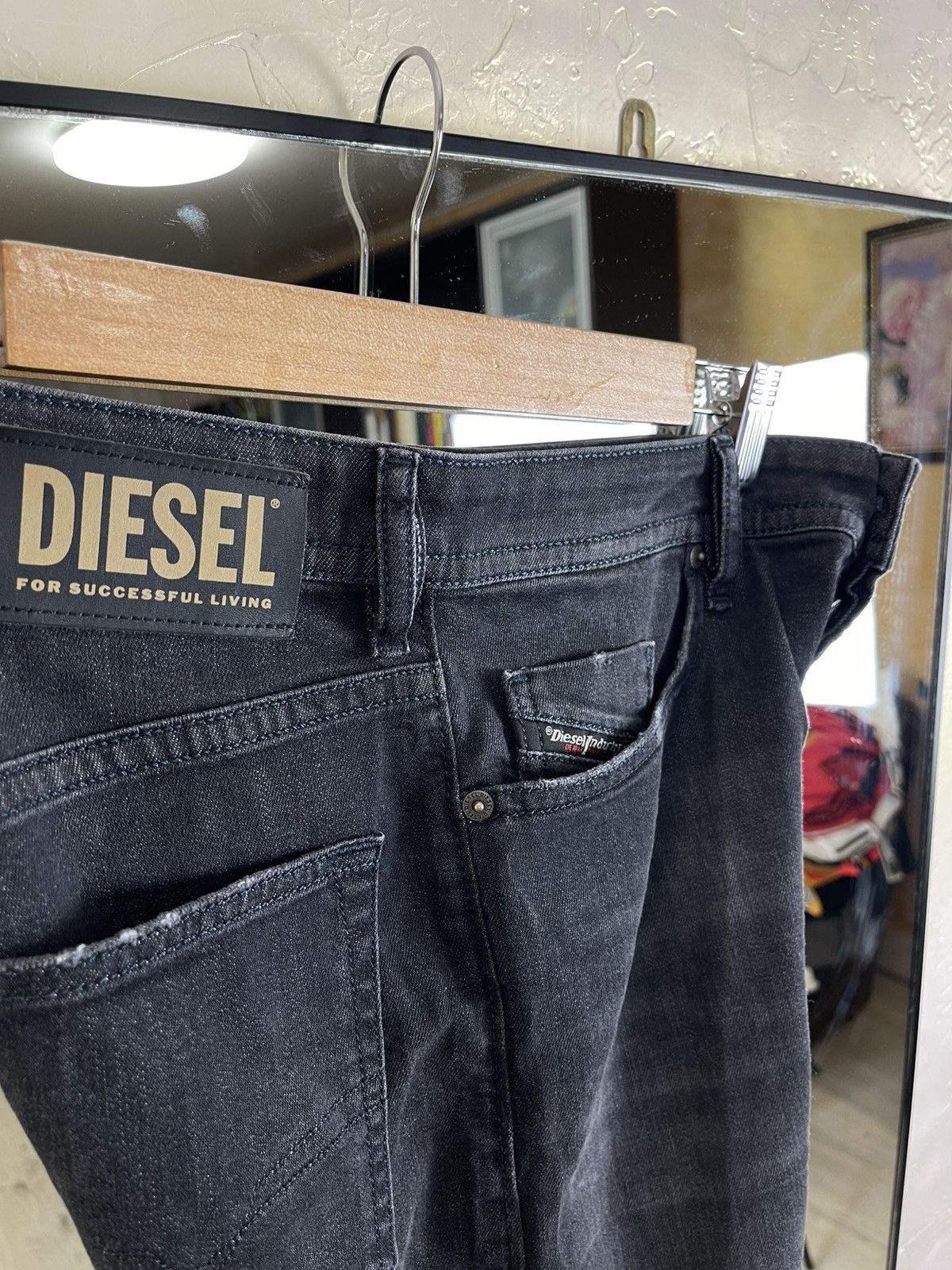 Diesel Diesel Buster 082AS Stretch Regular Slim-Tapered Black Denim Size US 31 - 2 Thumbnail