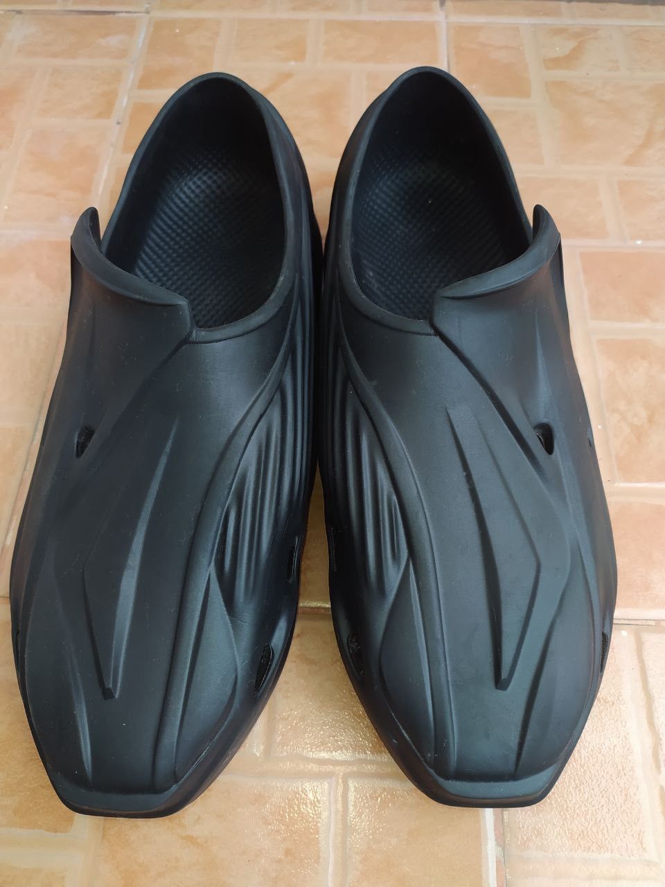 1017 ALYX 9SM ALYX BLACK RUBBER SLIPPERS SIZE 43 Size US 9 / EU 42 - 1 Thumbnail