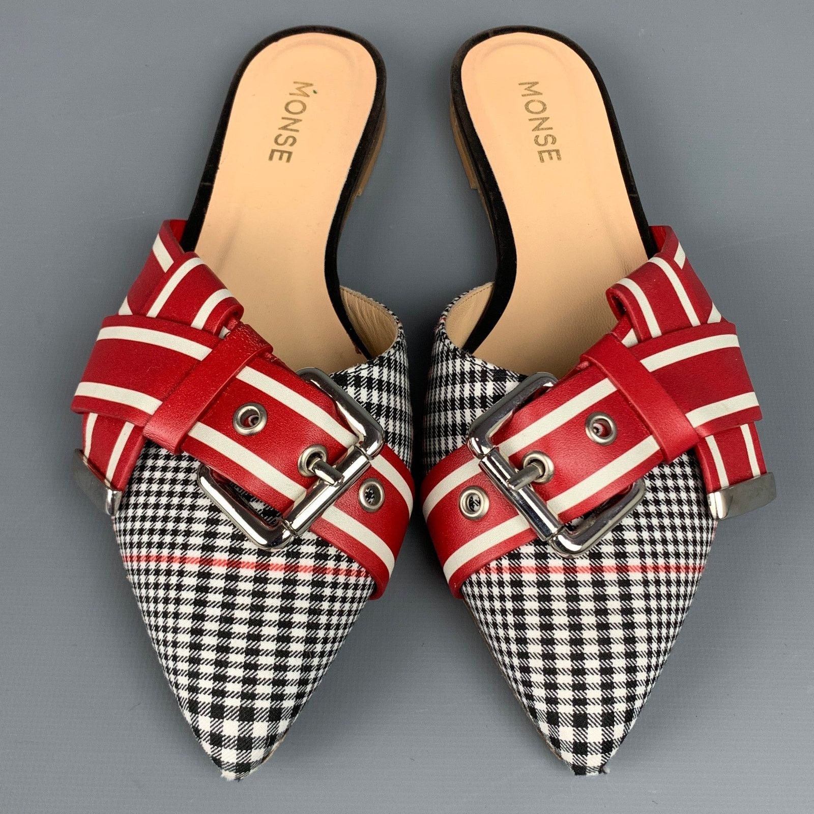 MONSE MONSE Red & Black Fabric Buckle Pointed Toe Mule Flats Size US 8 / IT 38 - 4 Thumbnail