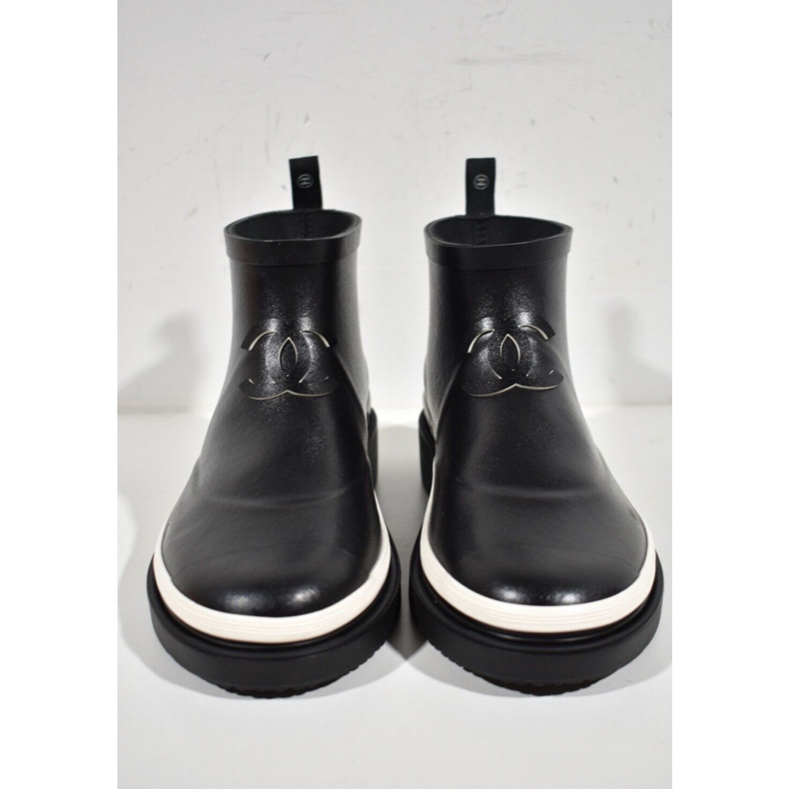 Chanel Chanel 23A Black White Caoutchouc Rubber CC Logo Low Top Size US 8 / IT 38 - 6 Thumbnail