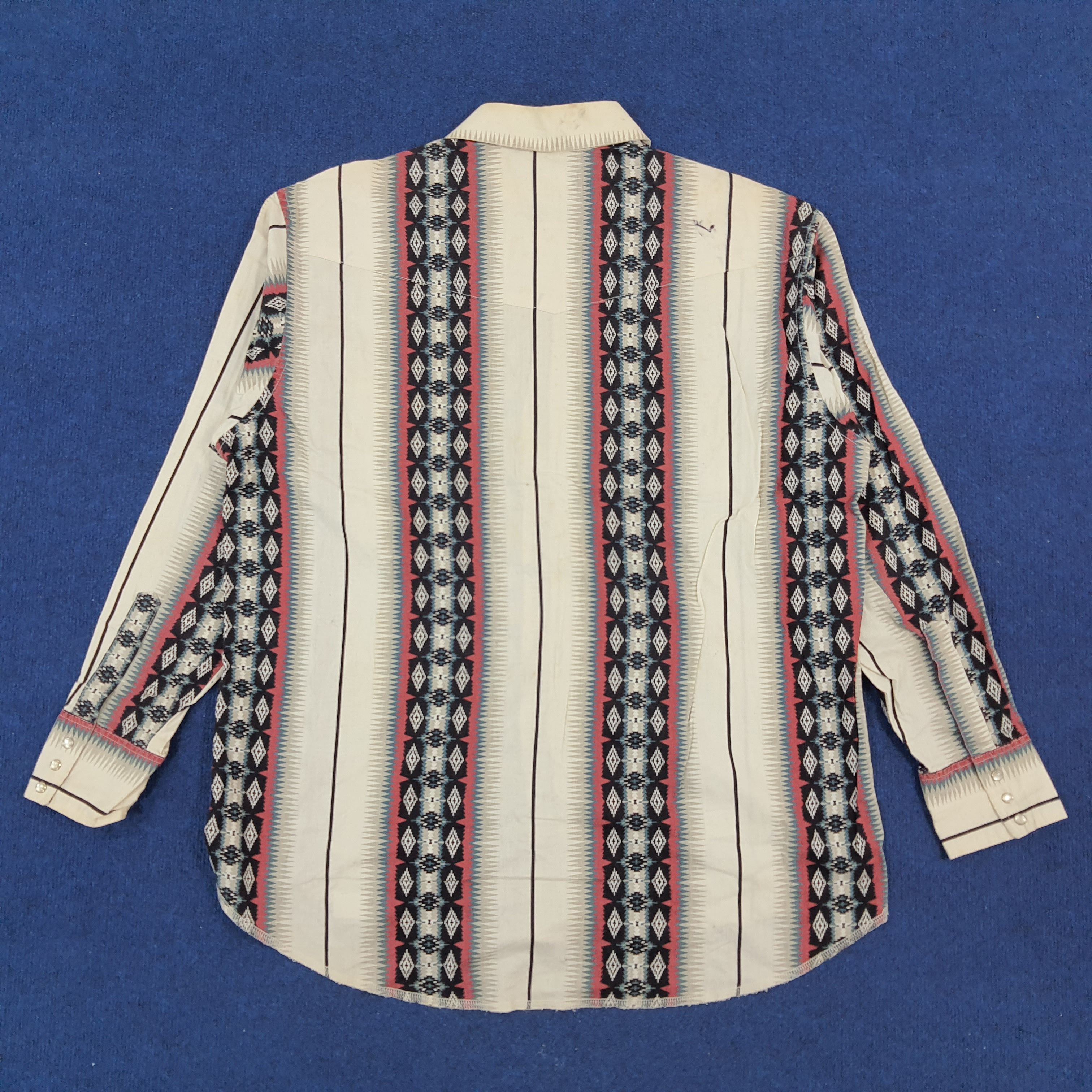 Vintage × Wrangler Vintage Wrangler Western Outdoor Styles Button Up Shirt Size US XL / EU 56 / 4 - 3 Thumbnail