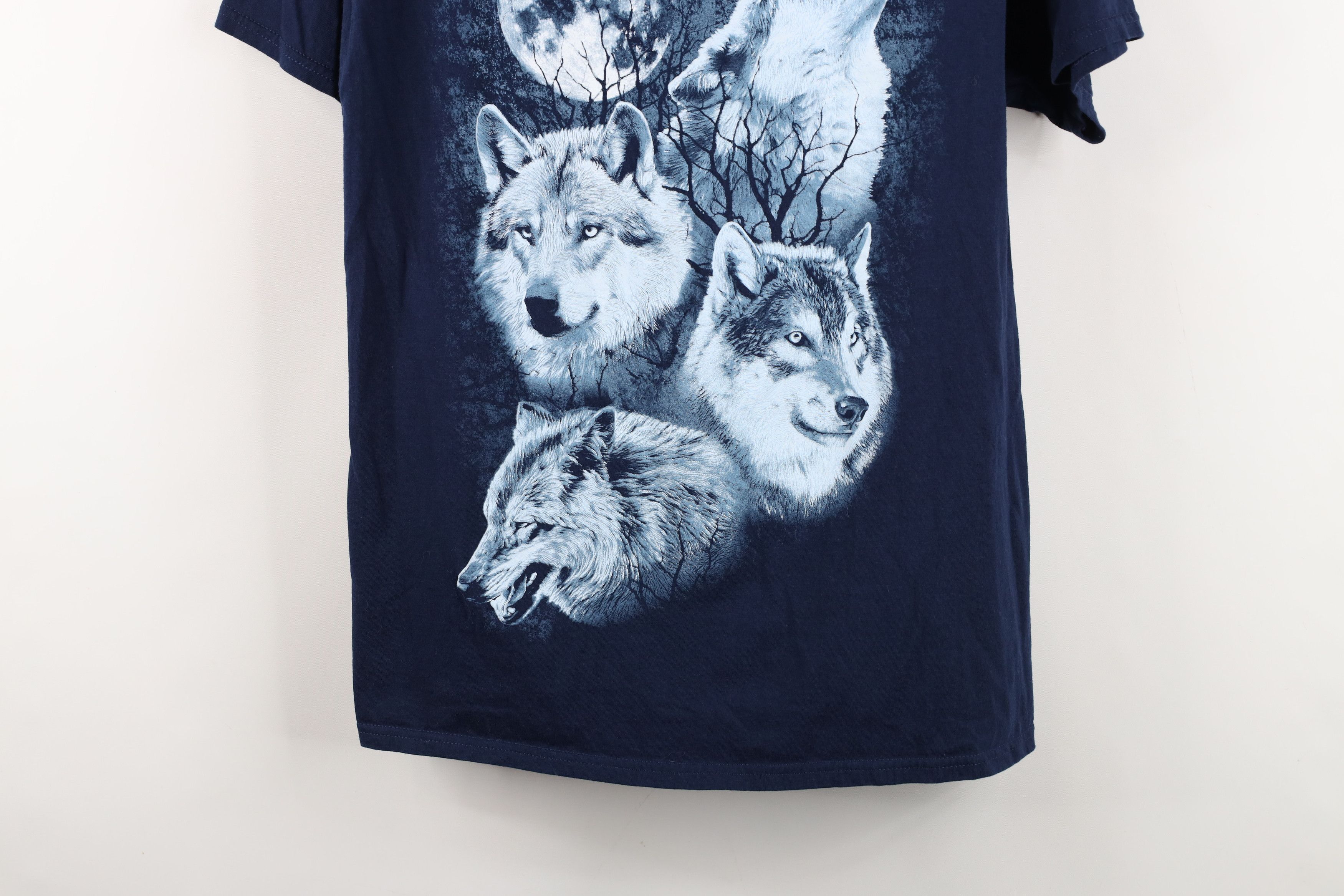 Vintage Vintage 90s Y2K Streetwear Wolf Moon T-Shirt Navy Blue Size US M / EU 48-50 / 2 - 3 Thumbnail