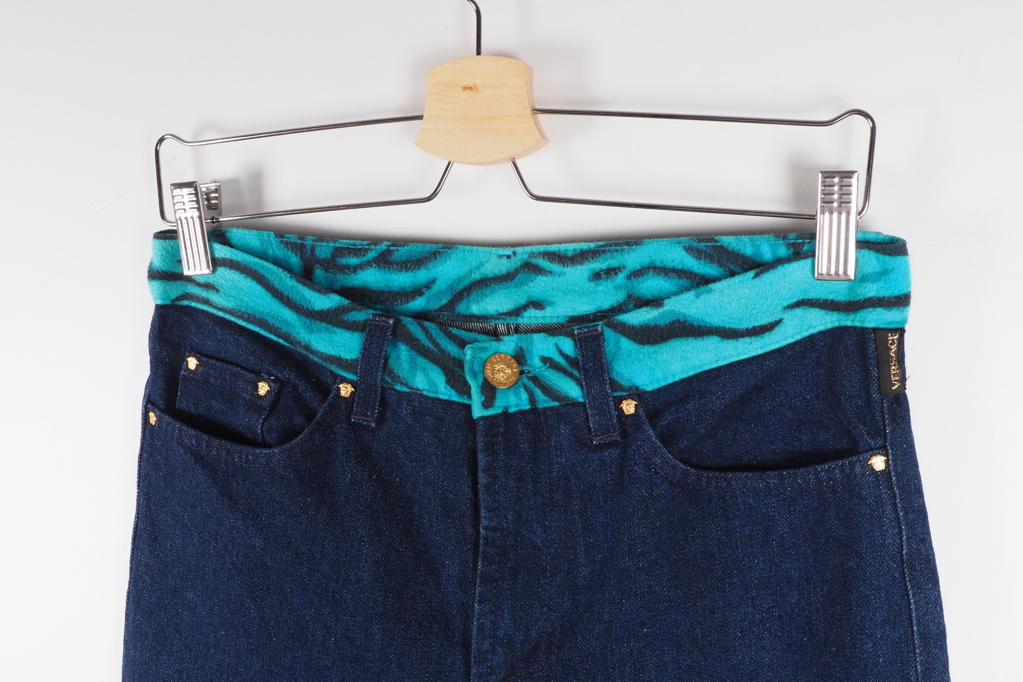 Versace × Versace Jeans Couture × Vintage Versace Jeans Couture Vintage Embroider Flowers Blue Jeans Size 27" / US 4 / IT 40 - 3 Thumbnail