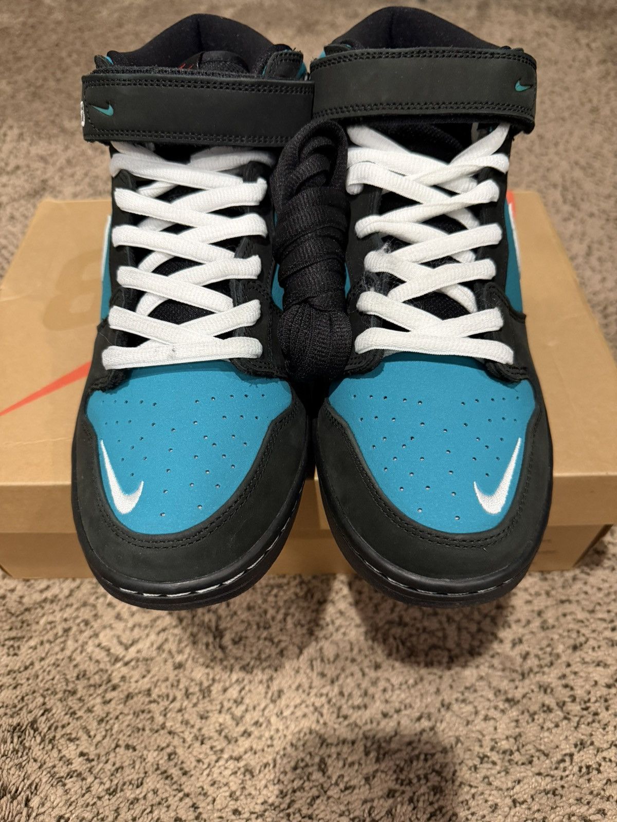 Nike SB Nike SB Dunk Mid Griffey Size US 11 / EU 44 - 3 Thumbnail