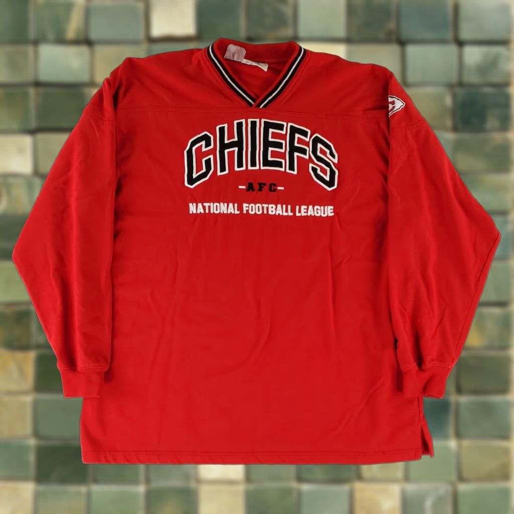 Lee Lee Sport Kansas City Chiefs VTG 90s V Neck Sweatshirt Red Long Sleeve Mens XXL Sweatshirt Size US XXL / EU 58 / 5 - 1 Thumbnail