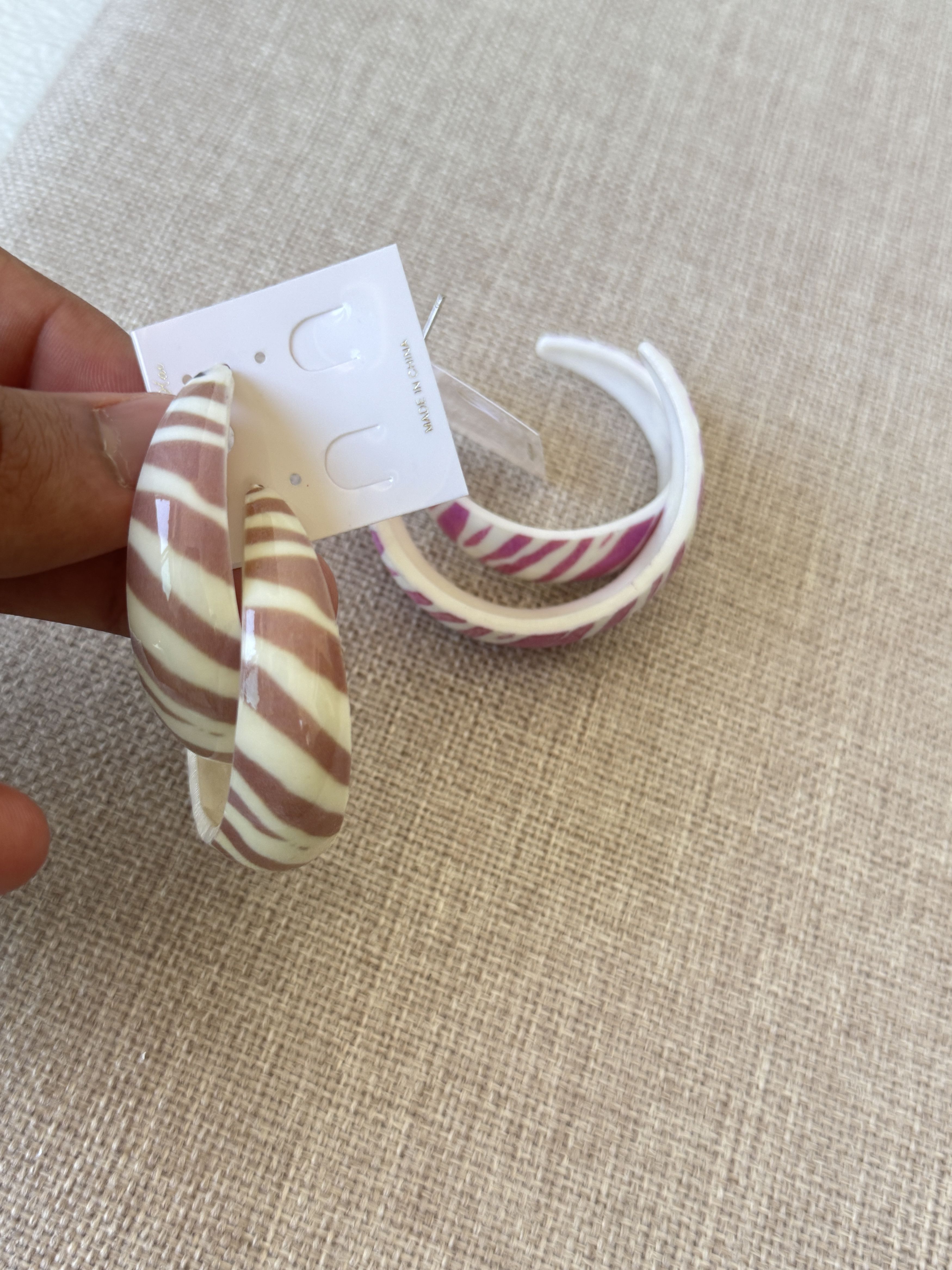 Other Pink White Striped Chunky Hoop Earrings Size ONE SIZE - 5 Thumbnail