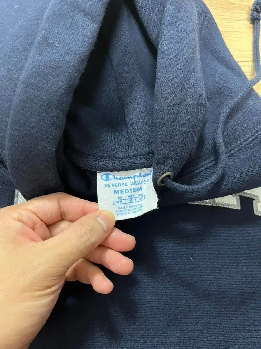Champion Champion MoMA hoodie Size US M / EU 48-50 / 2 - 3 Thumbnail