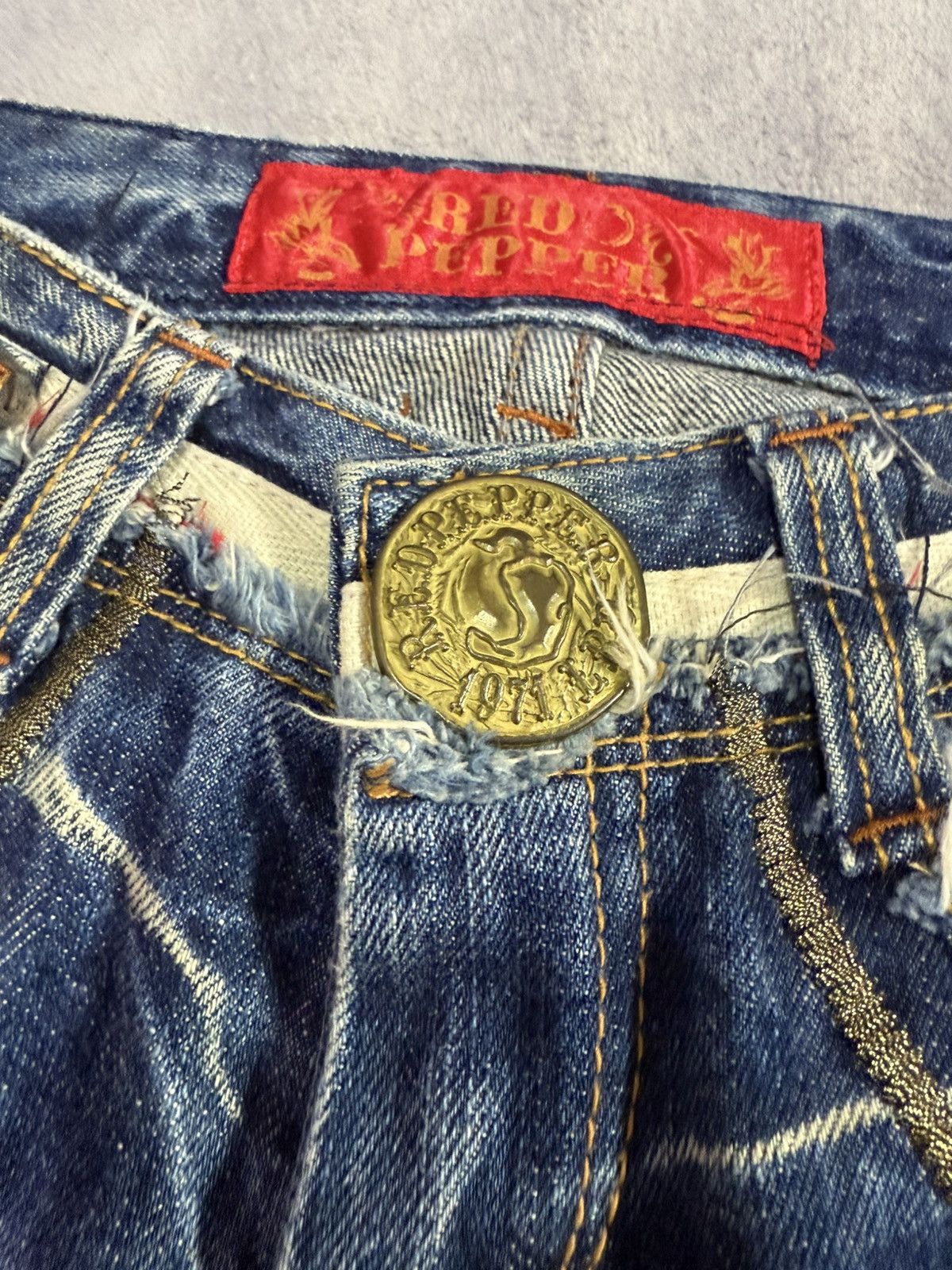 GOSTAR DE FUGA × LOWBOX Red Pepper Japan Native War Bonnet Embroidered Flared Jeans Size US 28 / EU 44 - 20 Thumbnail