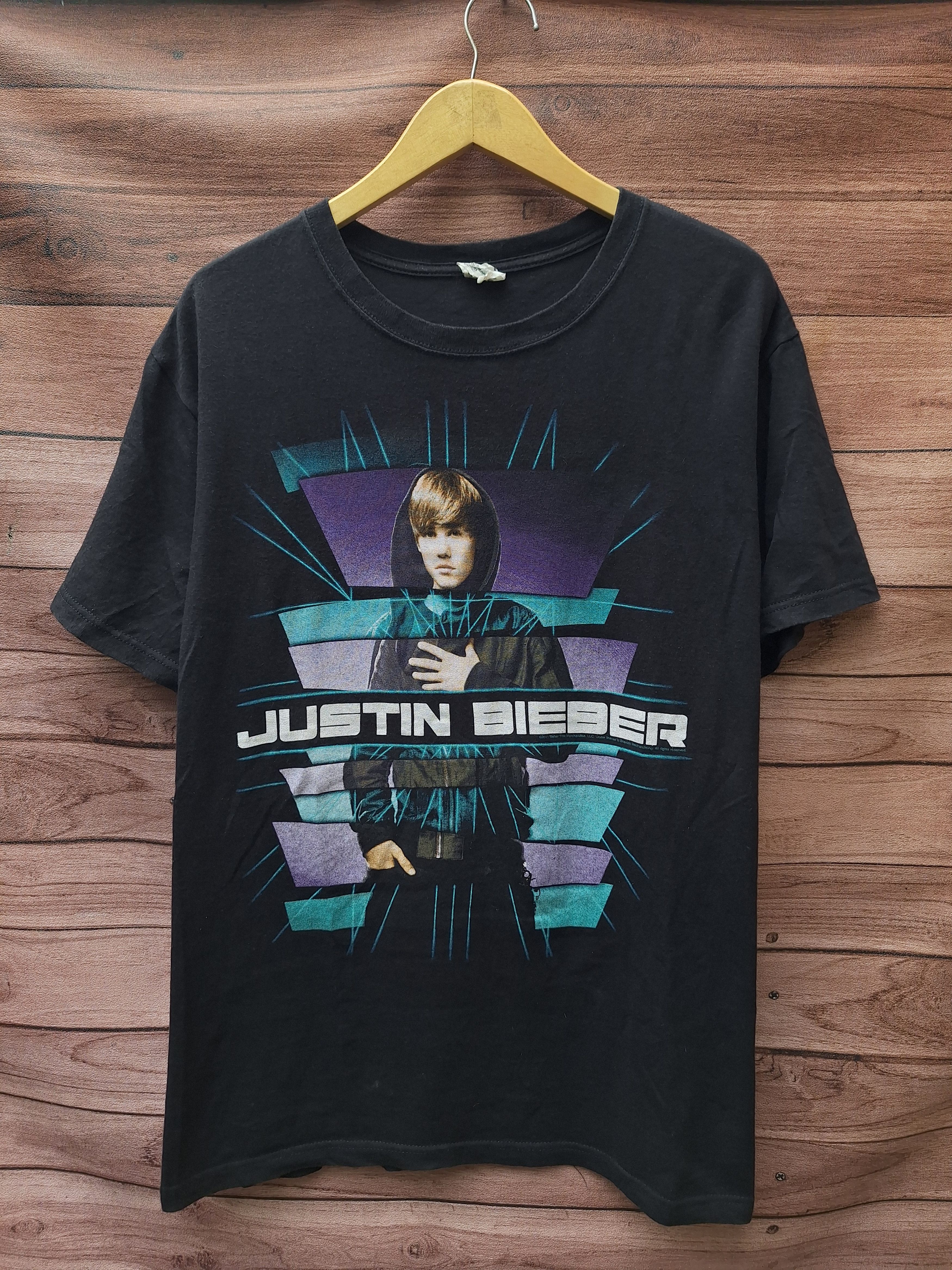 Band Tees × Vintage Rare? Vintage 2006 Oasis World Tour Tshirt 