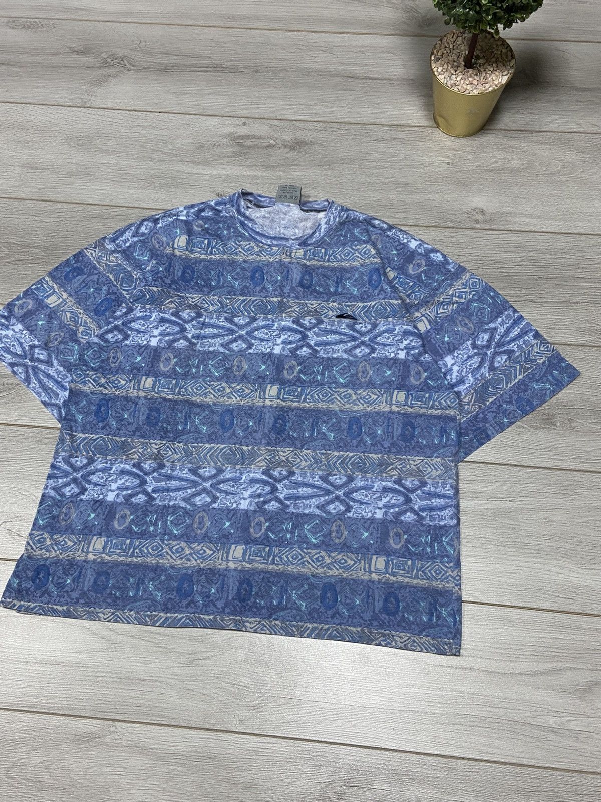 Quicksilver Quiksilver vintage surf over print logo big graphic t-shirt Size US XL / EU 56 / 4 - 4 Thumbnail