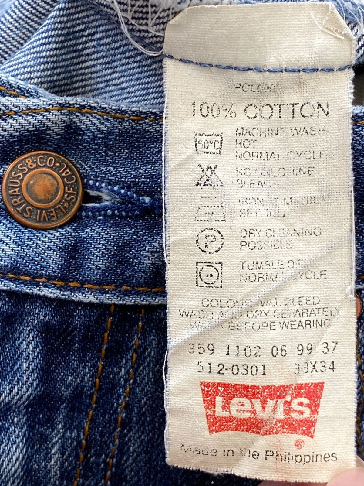 Levi's Levi’s Faded Blue Wash Whiskered Style Straight Leg Jeans Size US 32 / EU 48 - 10 Thumbnail