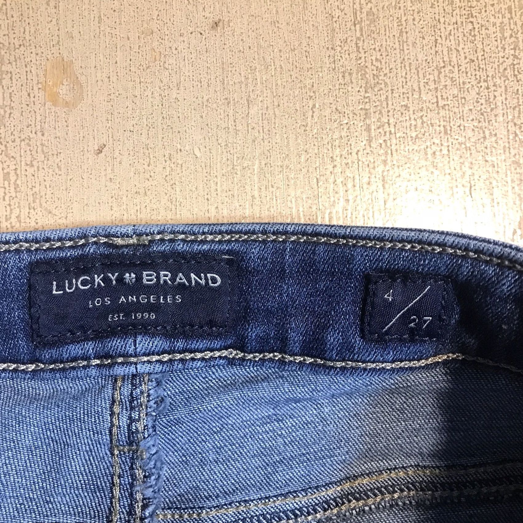 Lucky Brand Lucky Brand Jeans Cropped Slim Women 4 Inseam 25 Blue Denim 90s Bohemian Lolita Skinny Zipper Embroidered Logo Pocket Size 27" / US 4 / IT 40 - 5 Thumbnail