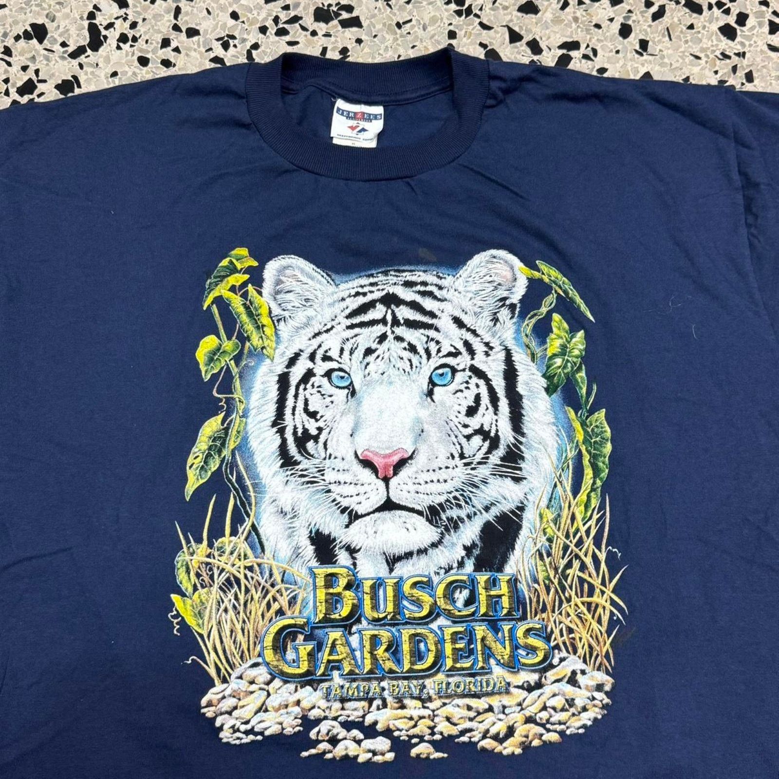 Jerzees × Vintage VINTAGE Y2K BUSCH GARDENS WHITE TIGER SOUVENIR TEE: Size US XL / EU 56 / 4 - 2 Thumbnail