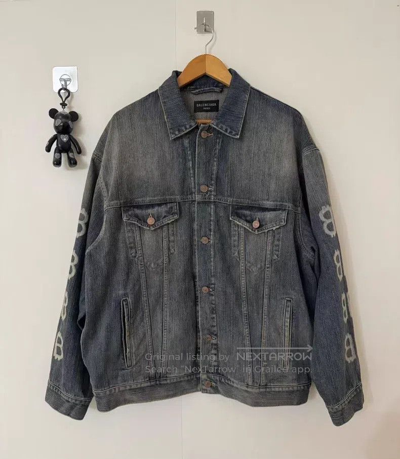 Balenciaga Balenciaga Double B Full Print Denim Jacket Size US S / EU 44-46 / 1 - 1 Thumbnail