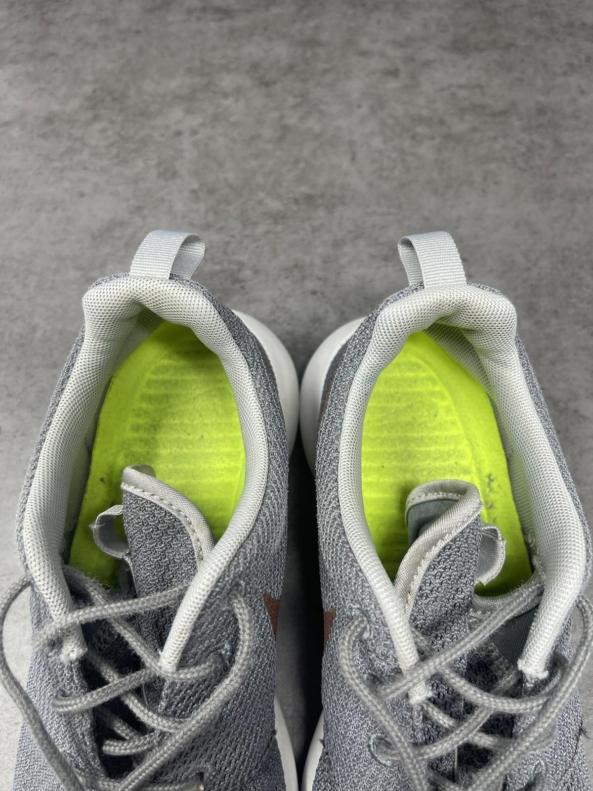 Nike Nike Roshe One Running Shoes Womens Size 6 Grey NikeID Size US 6 / IT 36 - 9 Thumbnail