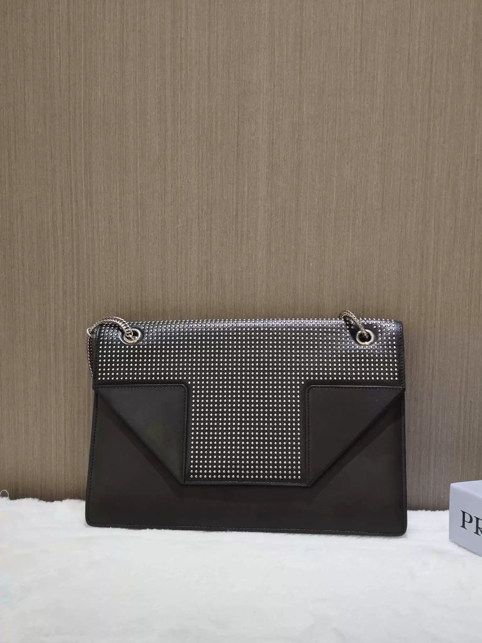 Saint Laurent Paris Pre-loved Bag Very good condition Size ONE SIZE - 1 Thumbnail