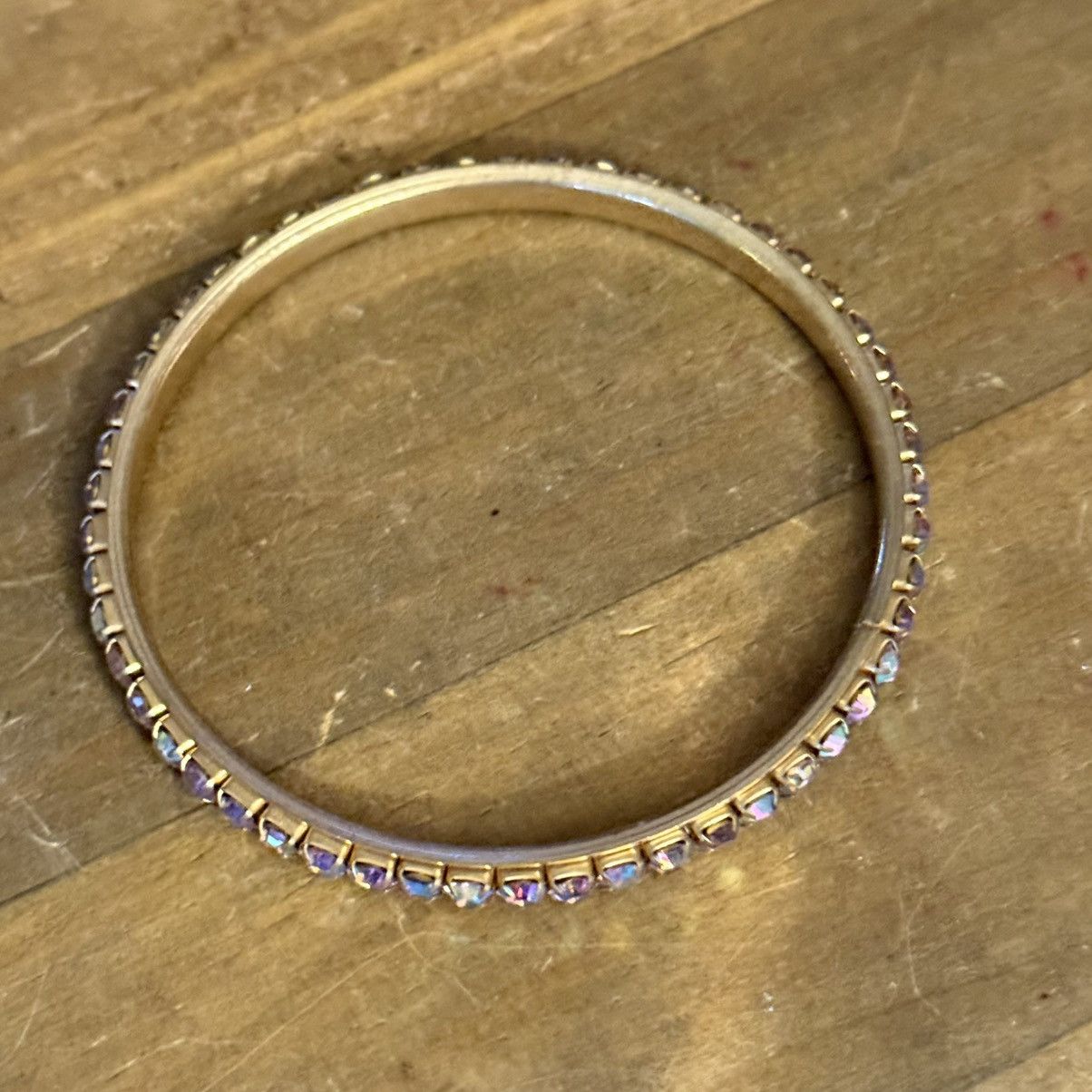Other Gold tone Aurora Borealis crystal bangle bracelet Size ONE SIZE - 4 Thumbnail
