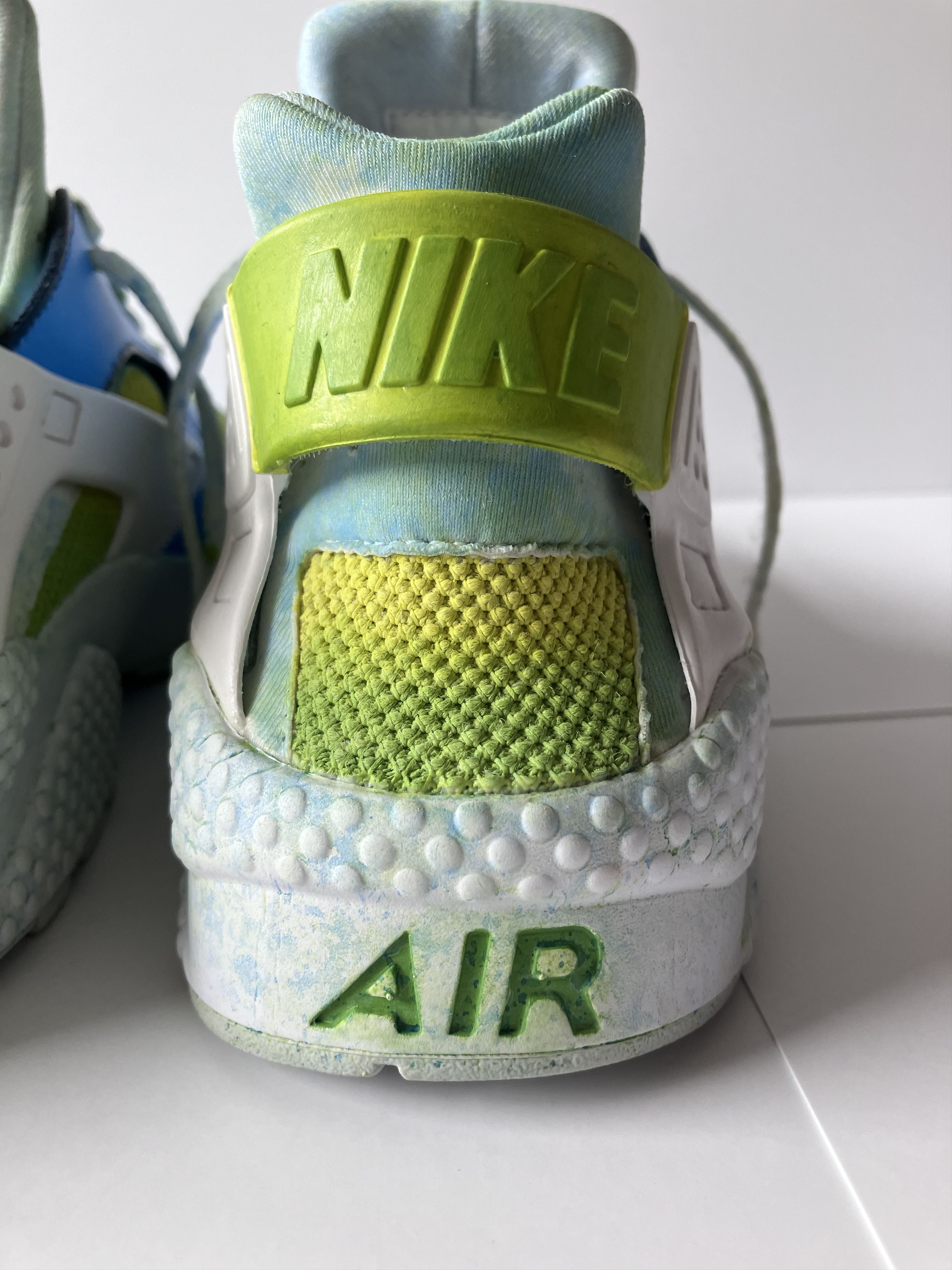 Nike Nike huarache- custom handpainted Size US 10.5 / EU 43-44 - 7 Thumbnail