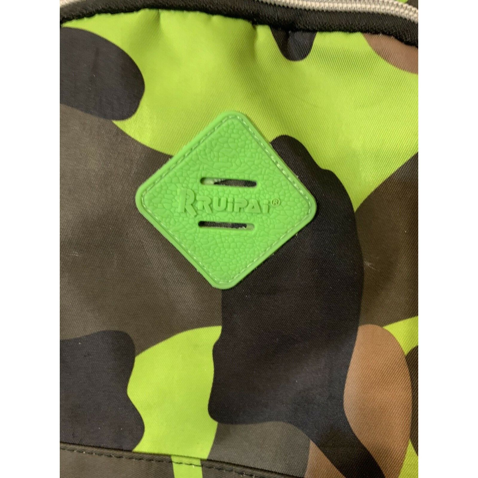 Other RRUIPAI Green-Brown Green CAMOUFLAGE STYLE School Backpack Size ONE SIZE - 5 Thumbnail