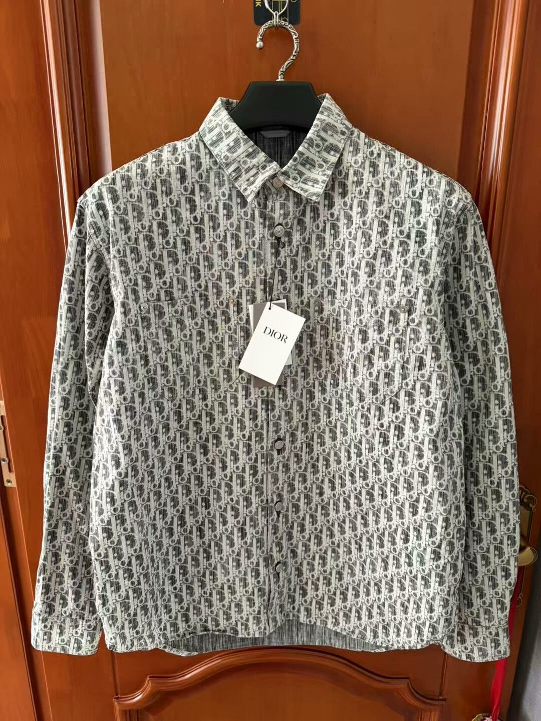 Dior dior logo printed gray white shirt Size US M / EU 48-50 / 2 - 1 Thumbnail