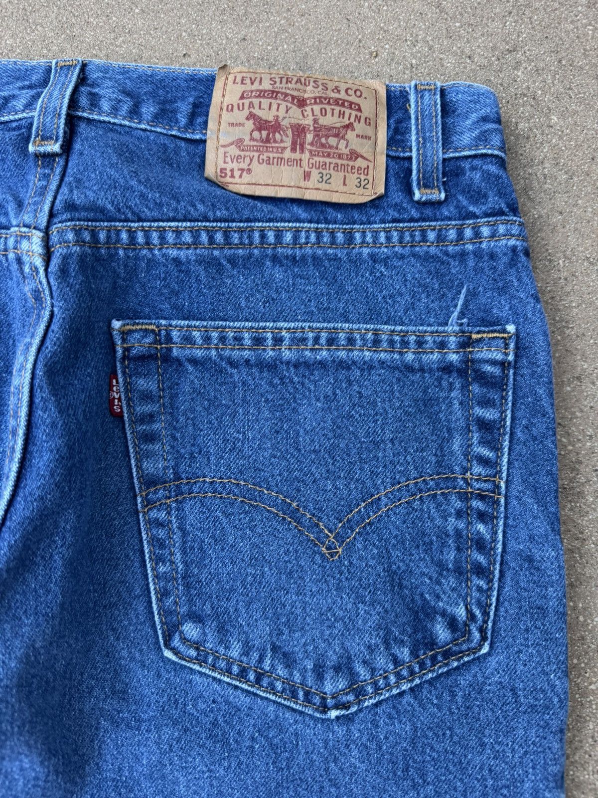 Levi's Vtg 90’s Levi’s 517 Red Tab Bootcut Flare Denim Jeans 31x30 Size US 31 - 8 Thumbnail