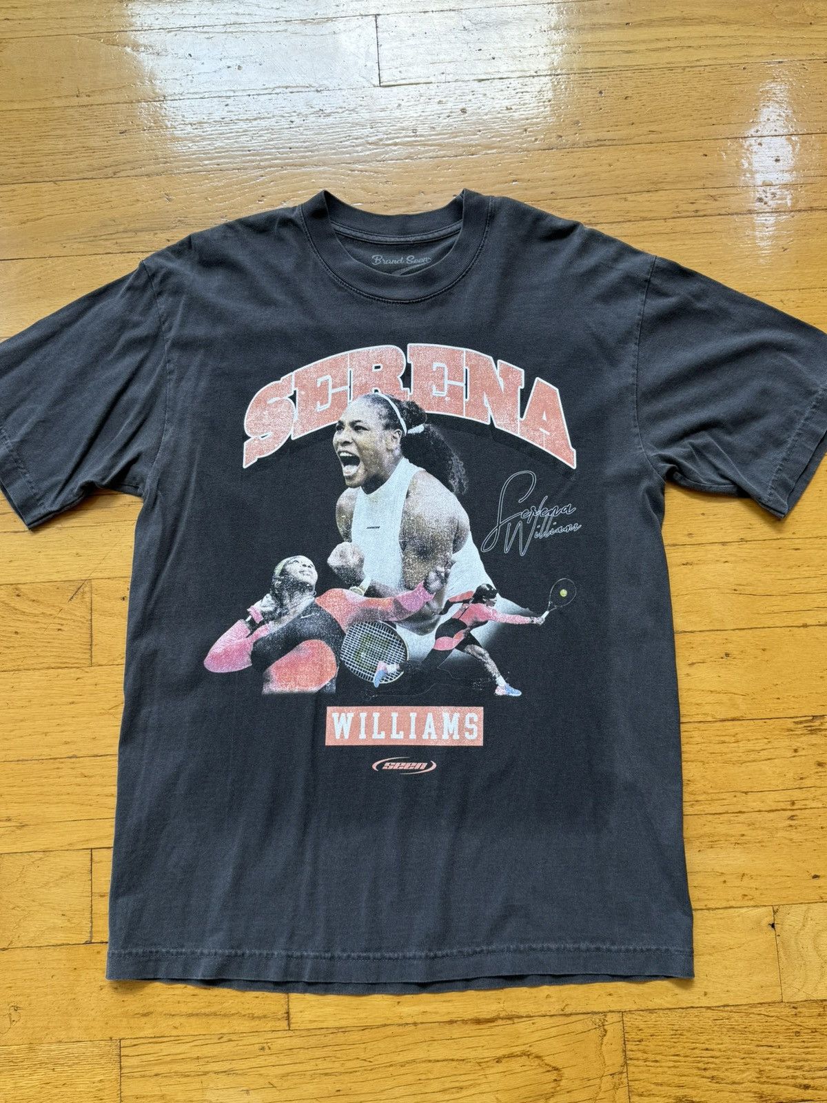 brand seen serena williams vintage t shirt Tops