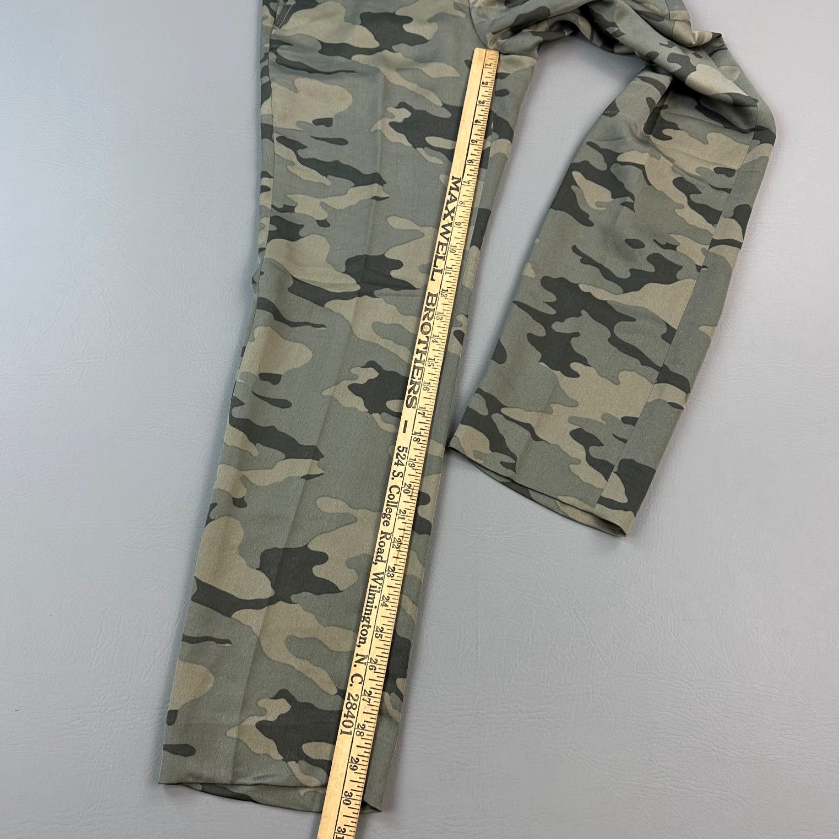 Banana Republic Banana Republic Pants Women’s 6 Camouflage Ryan Mid Rise Slim Fit Straight NWT Size 24" / US 00 / IT 34 - 2 Thumbnail