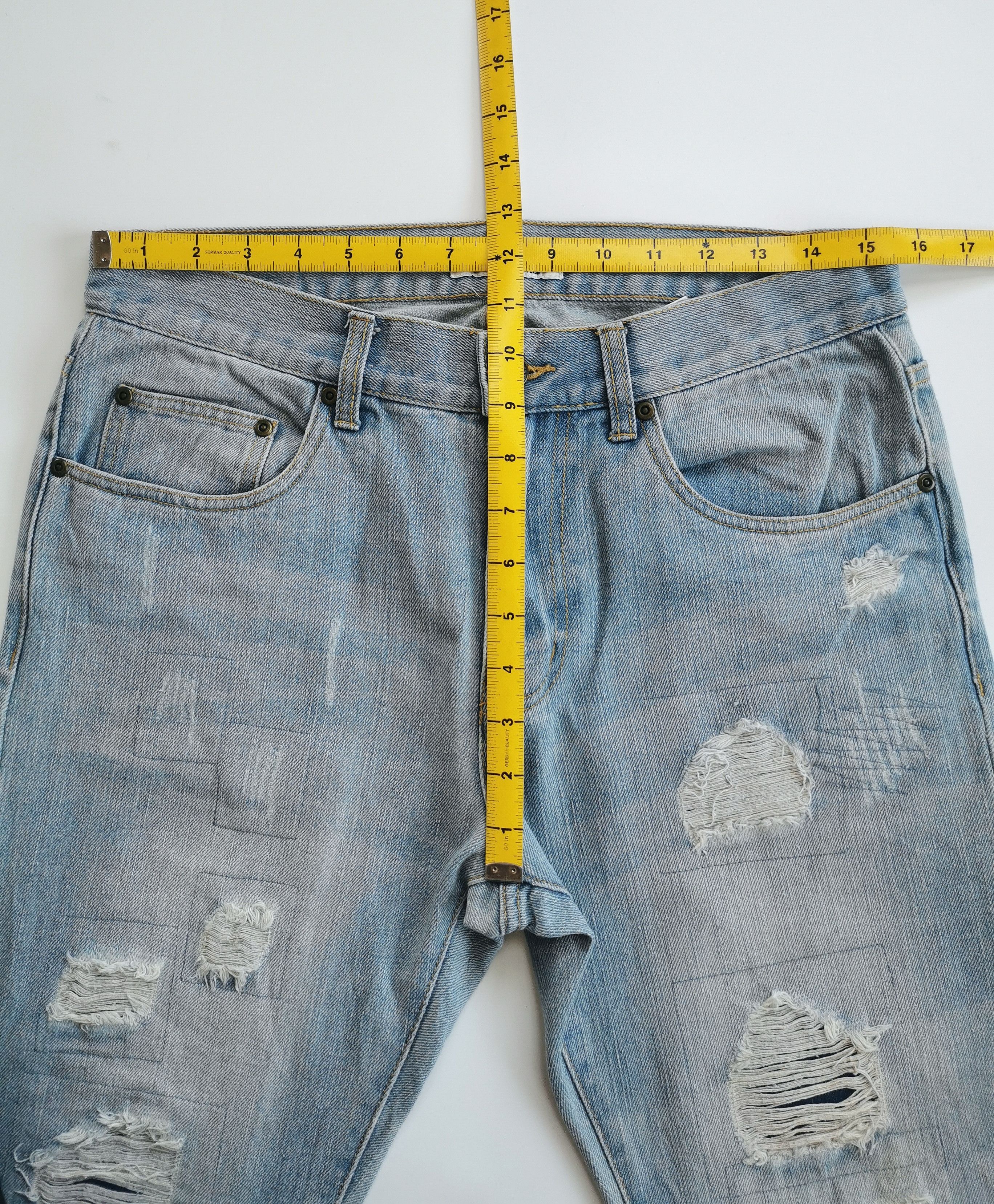 Fear of God Distressed Light Wash Denim Jeans Looklike Fear Of God Size US 31 - 7 Thumbnail