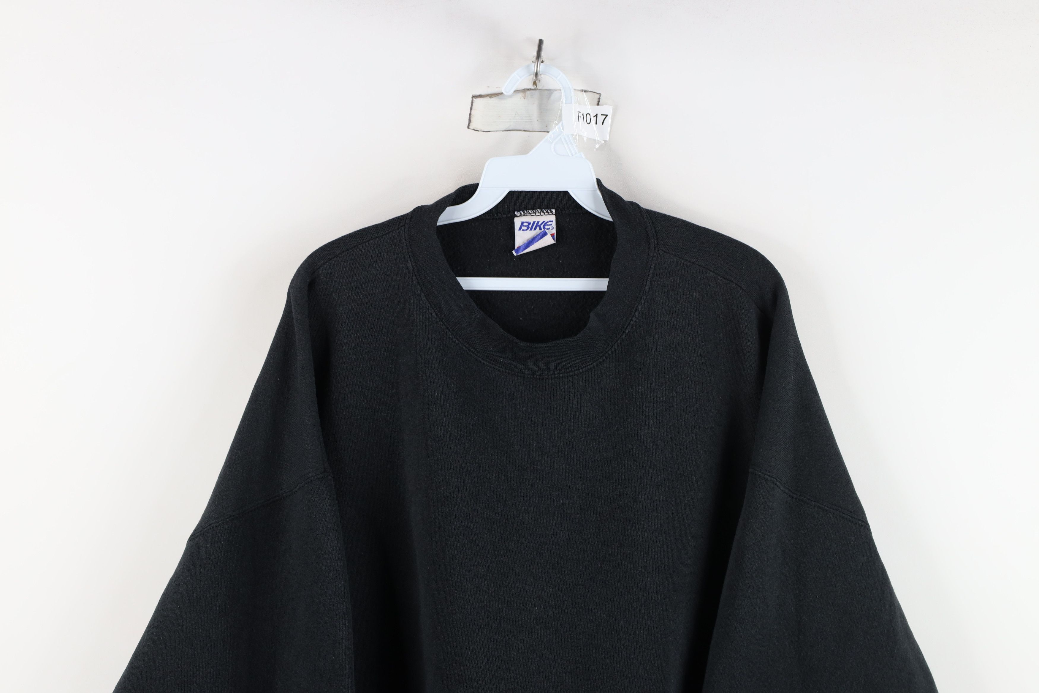 Vintage Vintage 90s Bike Heavyweight Crewneck Sweatshirt Black USA Size US XXL / EU 58 / 5 - 2 Thumbnail