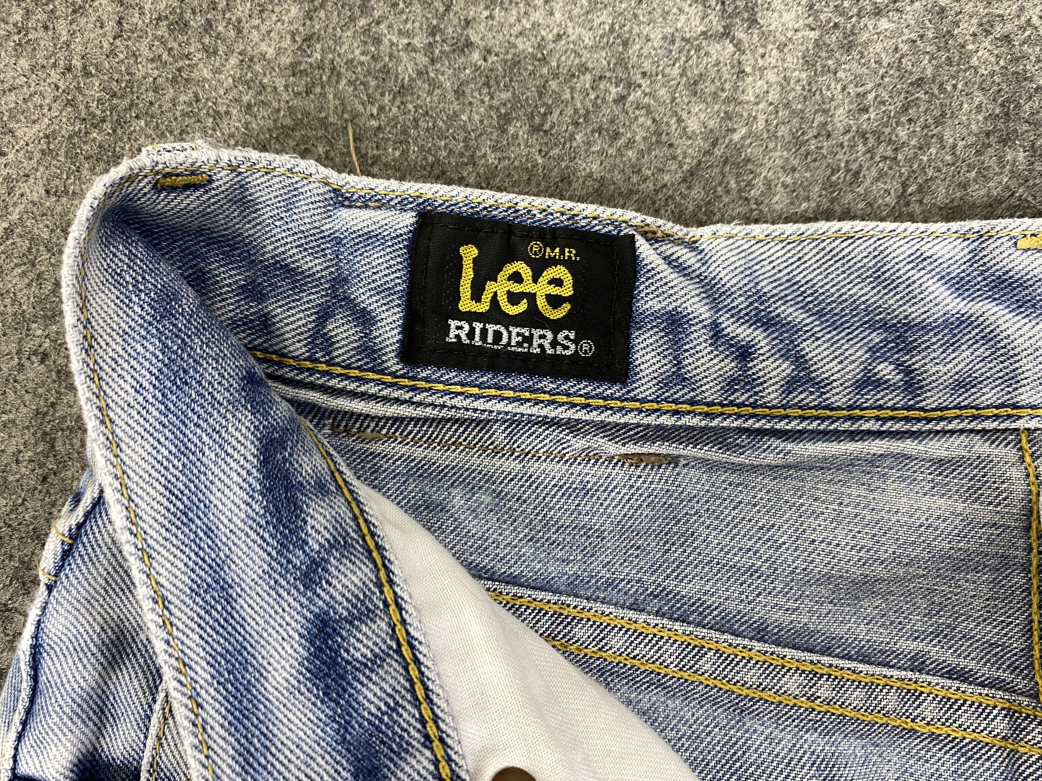 Japanese Brand Light Blue Wash Vintage Lee Jeans 27x31.5 - JN3339 Size US 27 - 10 Thumbnail