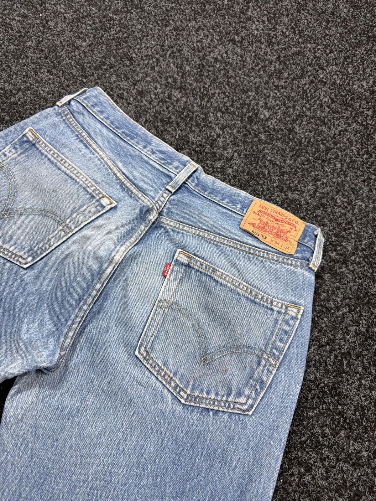 Levi's Vintage Clothing Vintage 90s Levi’s 501XX Distressed Western USA Faded Jeans Size US 32 / EU 48 - 19 Thumbnail