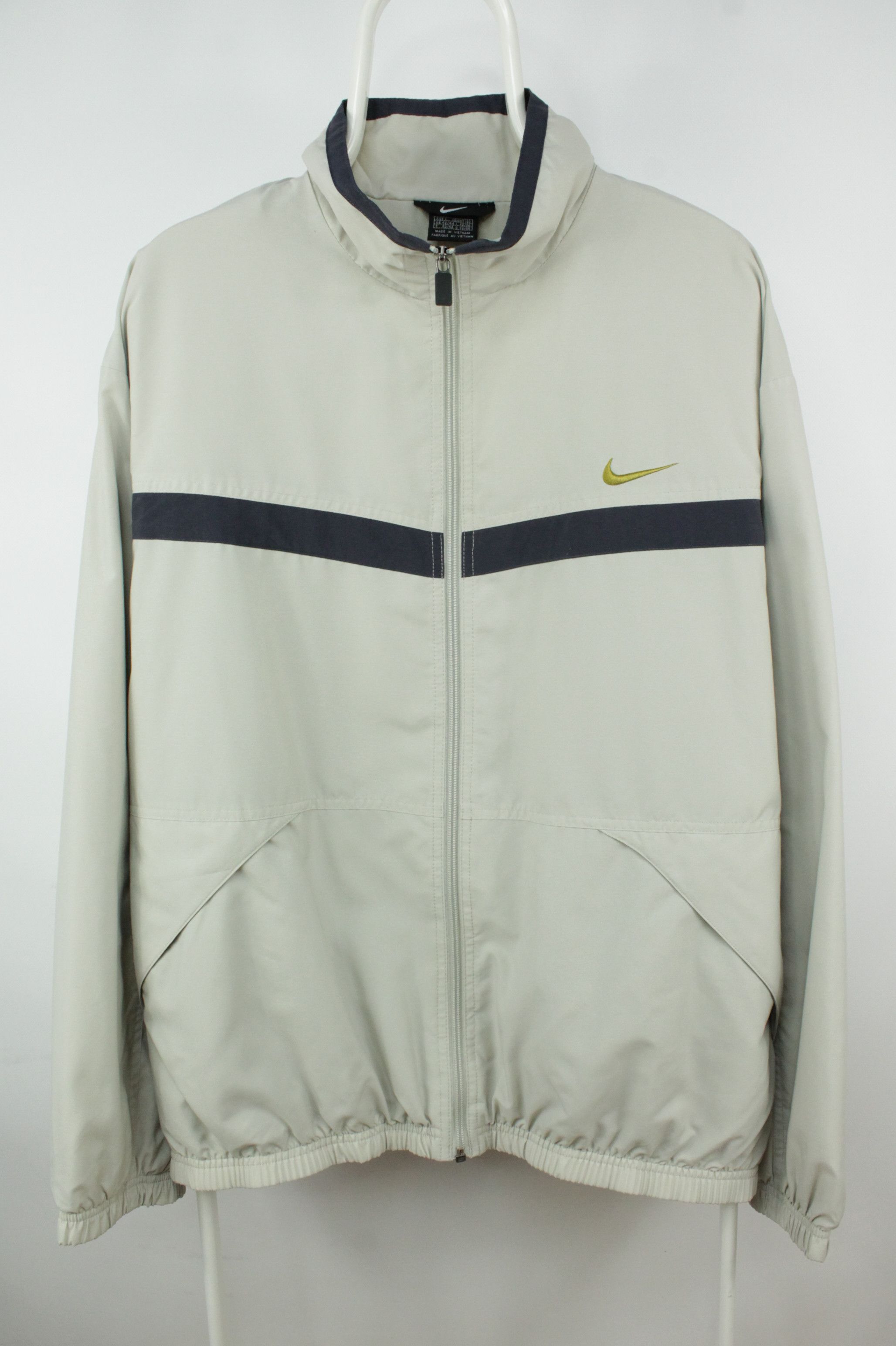 Nike Vintage Nike Nylon Track Top Oversized Windbreaker Jacket Size US L / EU 52-54 / 3 - 1 Thumbnail