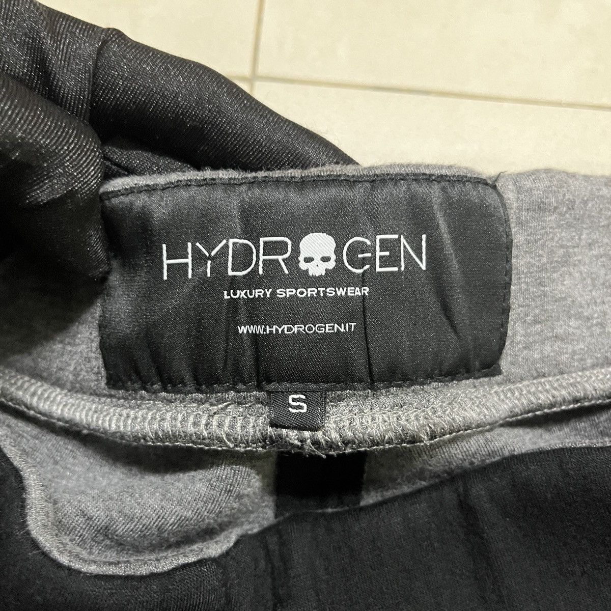 HYDROGEN Hydrogen Italy Stripe Sweatpants / Joggers Size US 30 / EU 46 - 5 Thumbnail
