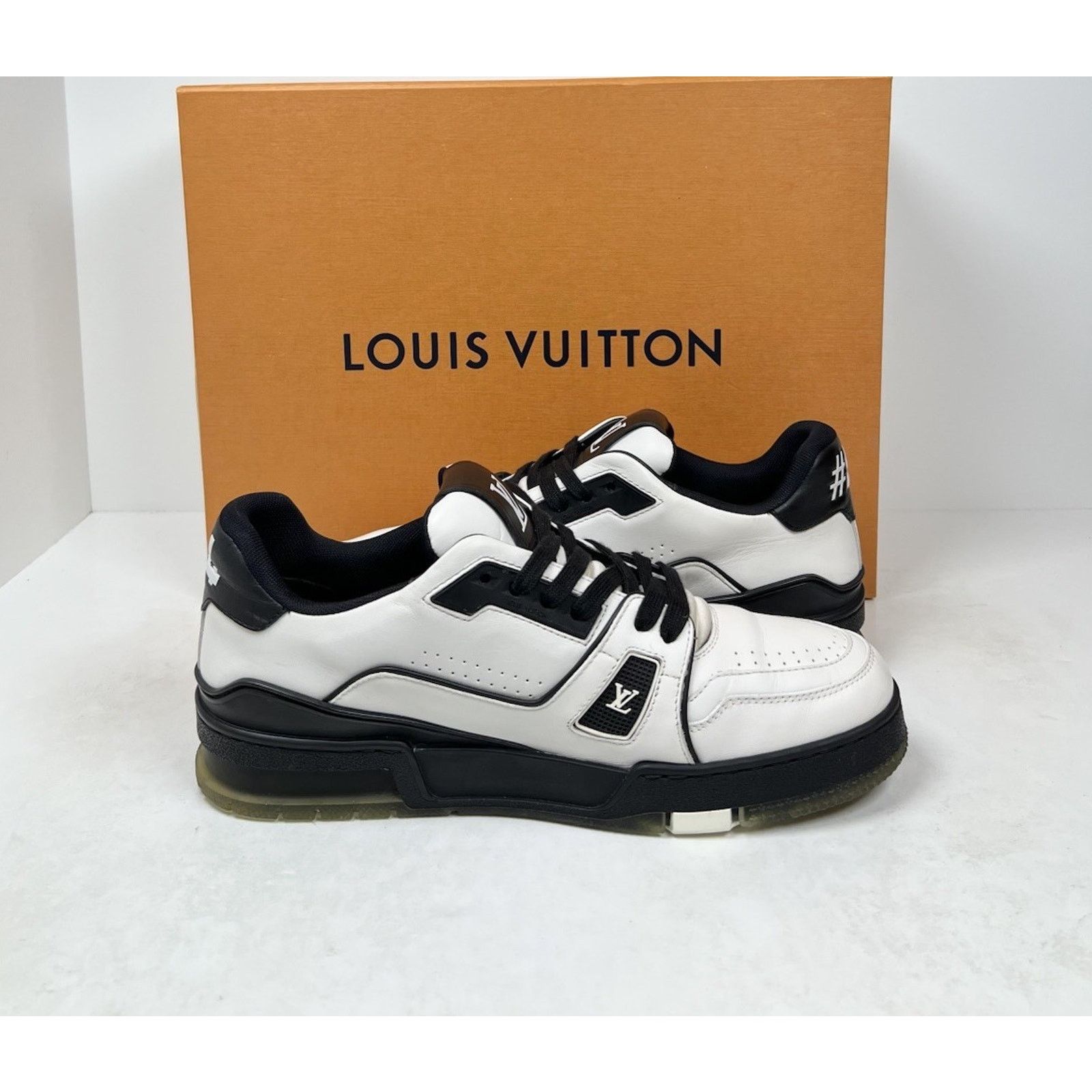 Louis Vuitton Size 6.5LV/7.5US - Louis Vuitton Trainer White Size US 7.5 / EU 40-41 - 5 Thumbnail