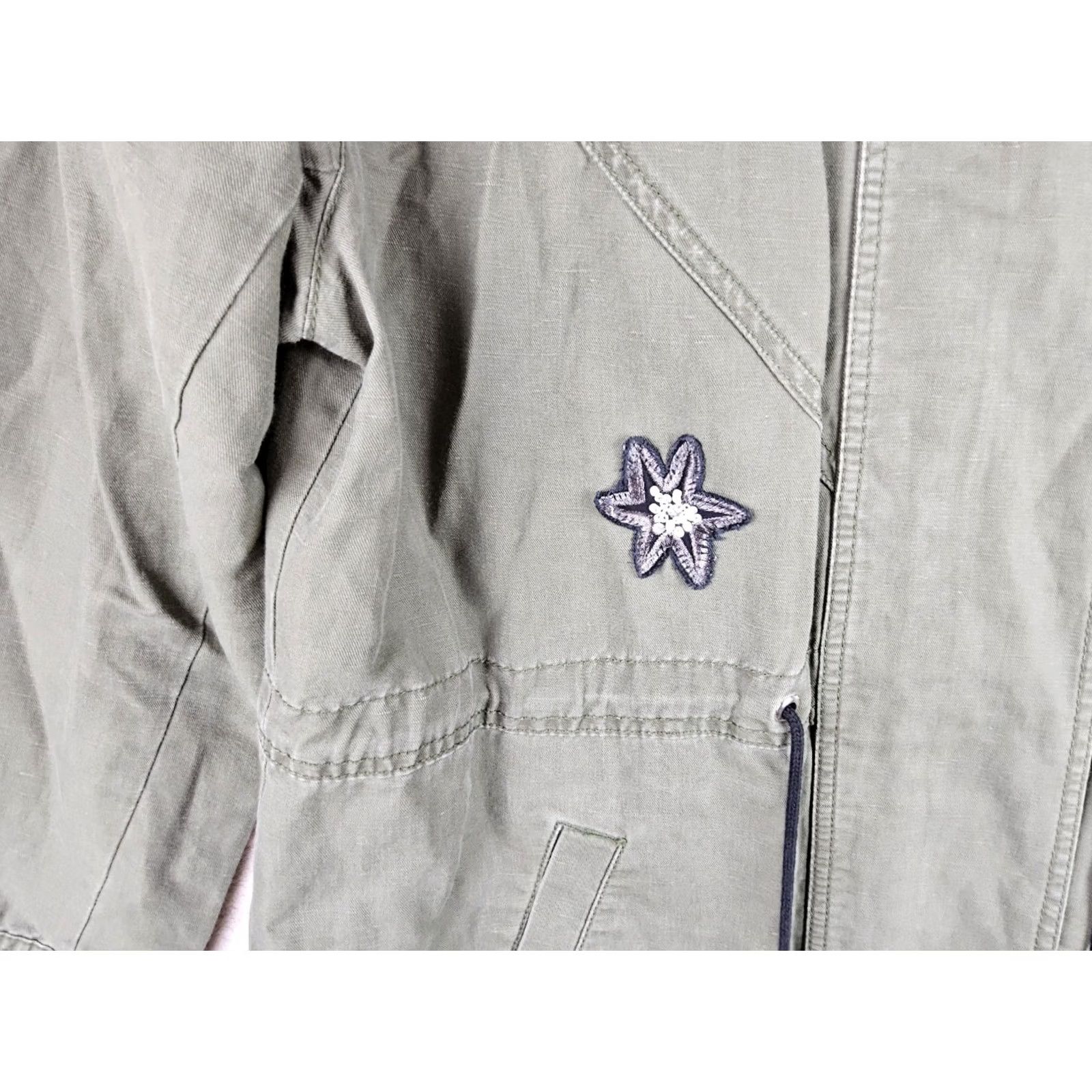Vintage Cabi Jacket Bird Military Linen Blend Sequin Star Appliqué Zip Green Sz L Women Regular Mid-Length Jacket (Travel, Workwear) Size L / US 10 / IT 46 - 5 Thumbnail