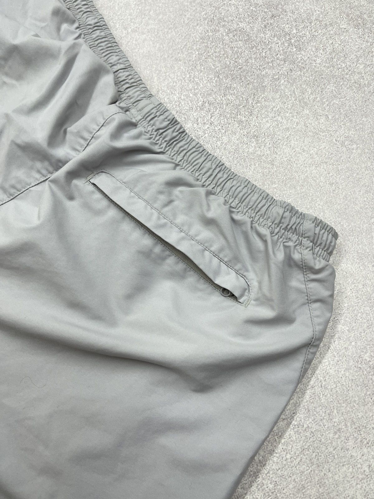 Nike Vintage Nike Sportswear Shorts Grey Drill Y2K ACG TN Size US 38 / EU 54 - 6 Thumbnail