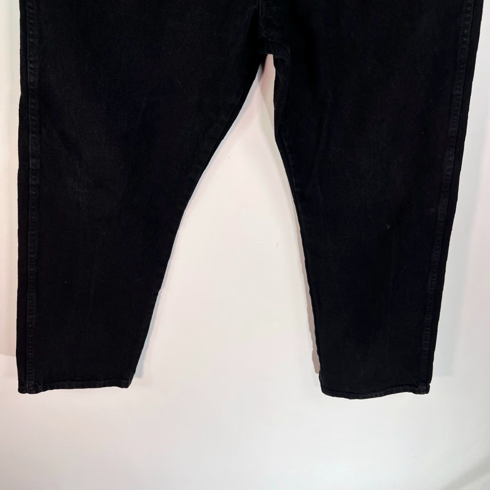 Wrangler Wrangler Jeans Mens 38 Black Straight Leg Denim 38x30 USA Wrangler Rugged Wear 13MWZ Mens Size 38 Black Straight Jeans Size US 38 / EU 54 - 3 Thumbnail