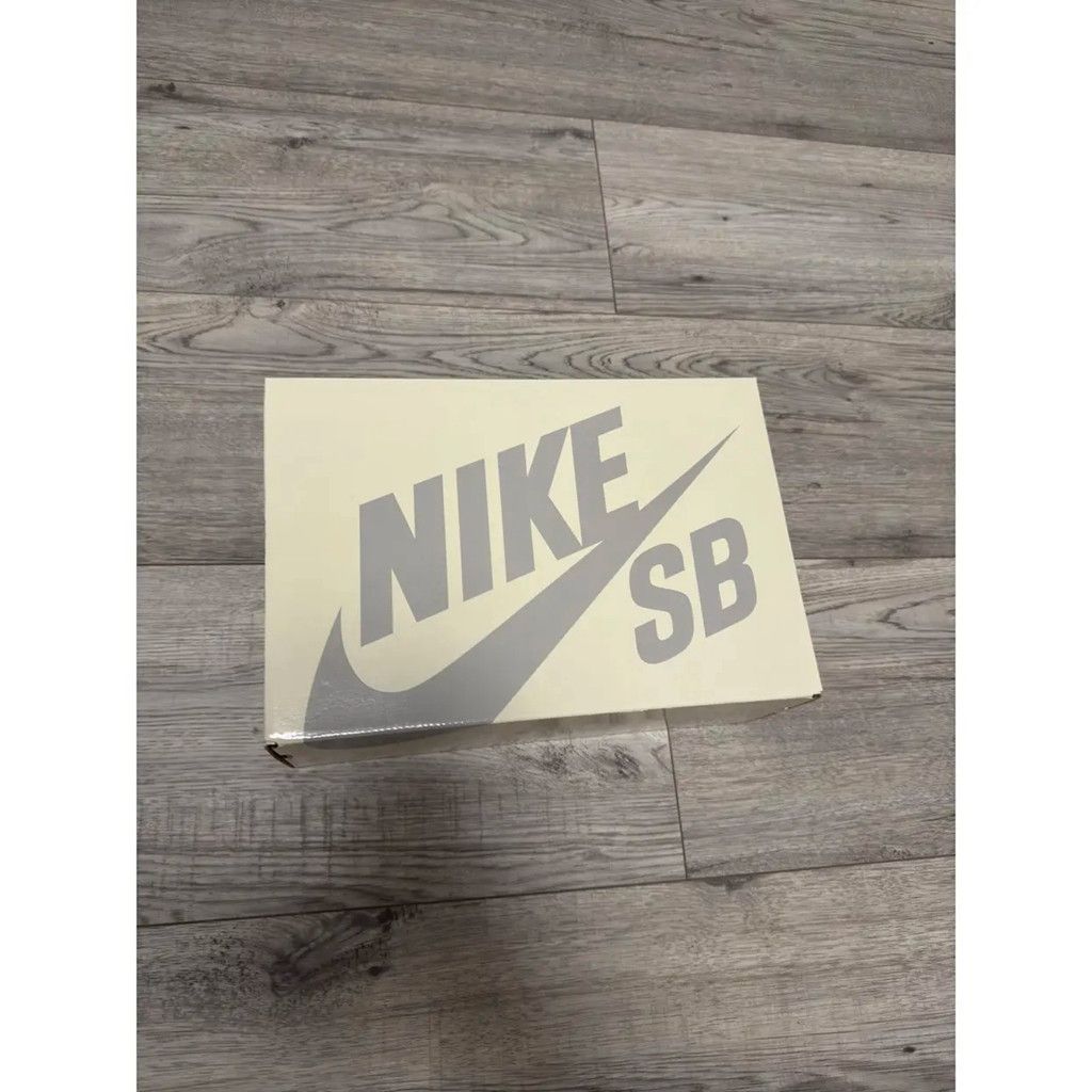 Nike × Nike SB Nike SB Dunk Low low trainers Size US 11 / EU 44 - 10 Thumbnail
